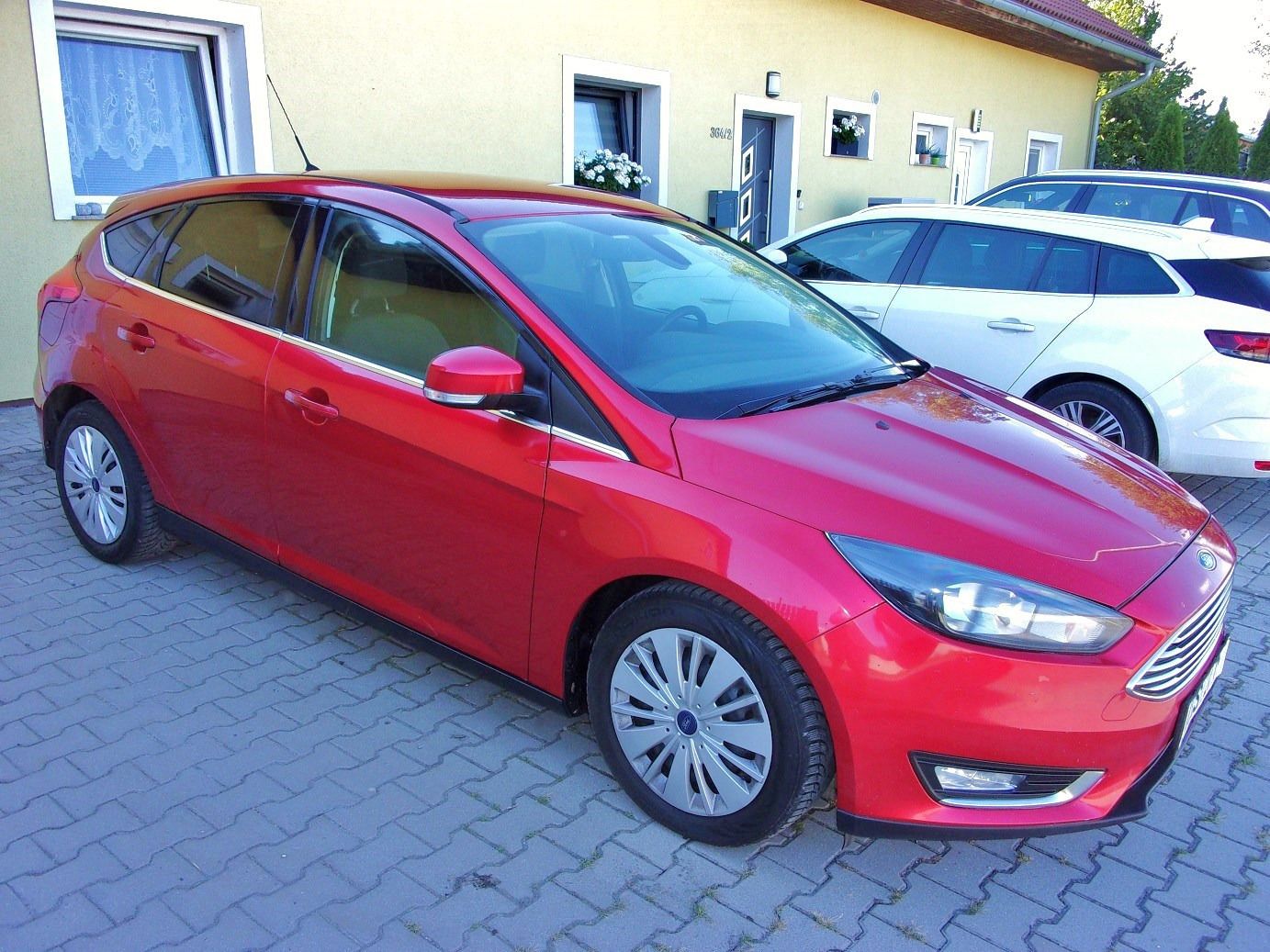 Ford Focus, 1.0 Eco,servisovaný, pěkný,ČR