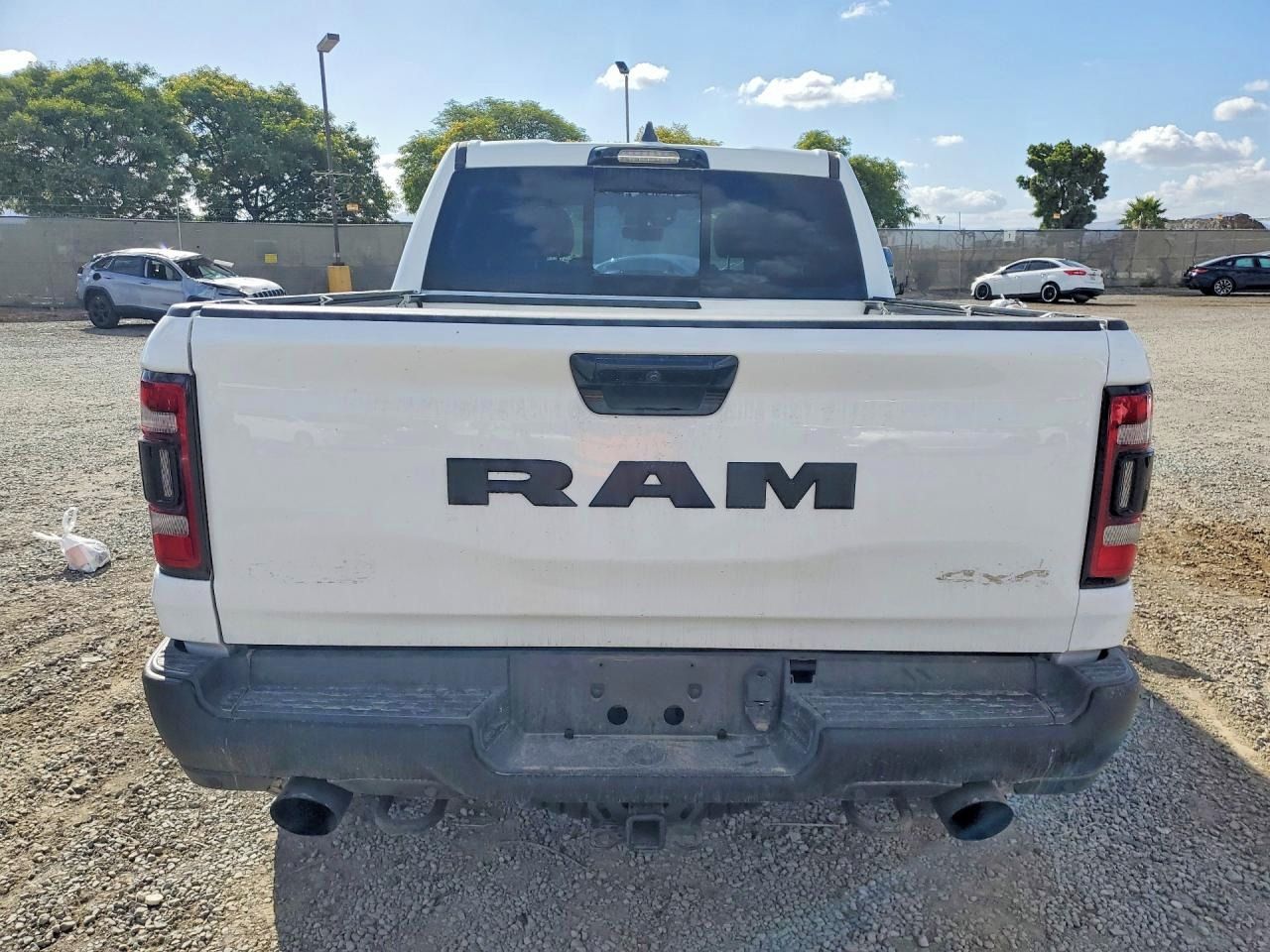 RAM 1500, Auto na cestě - fotka 6