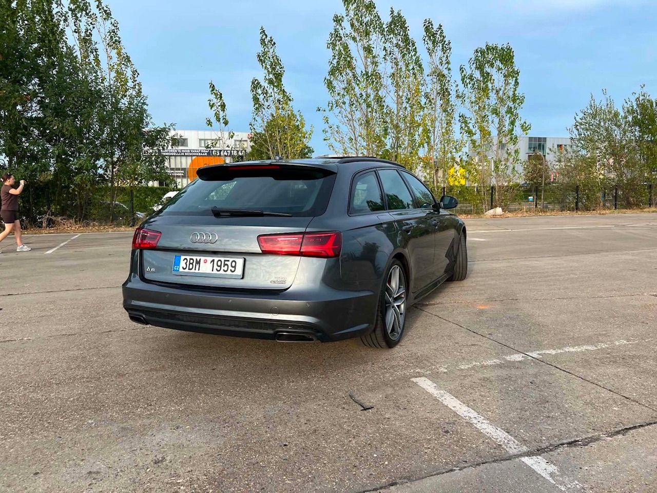 Audi A6 Avant, 240 kW - fotka 3