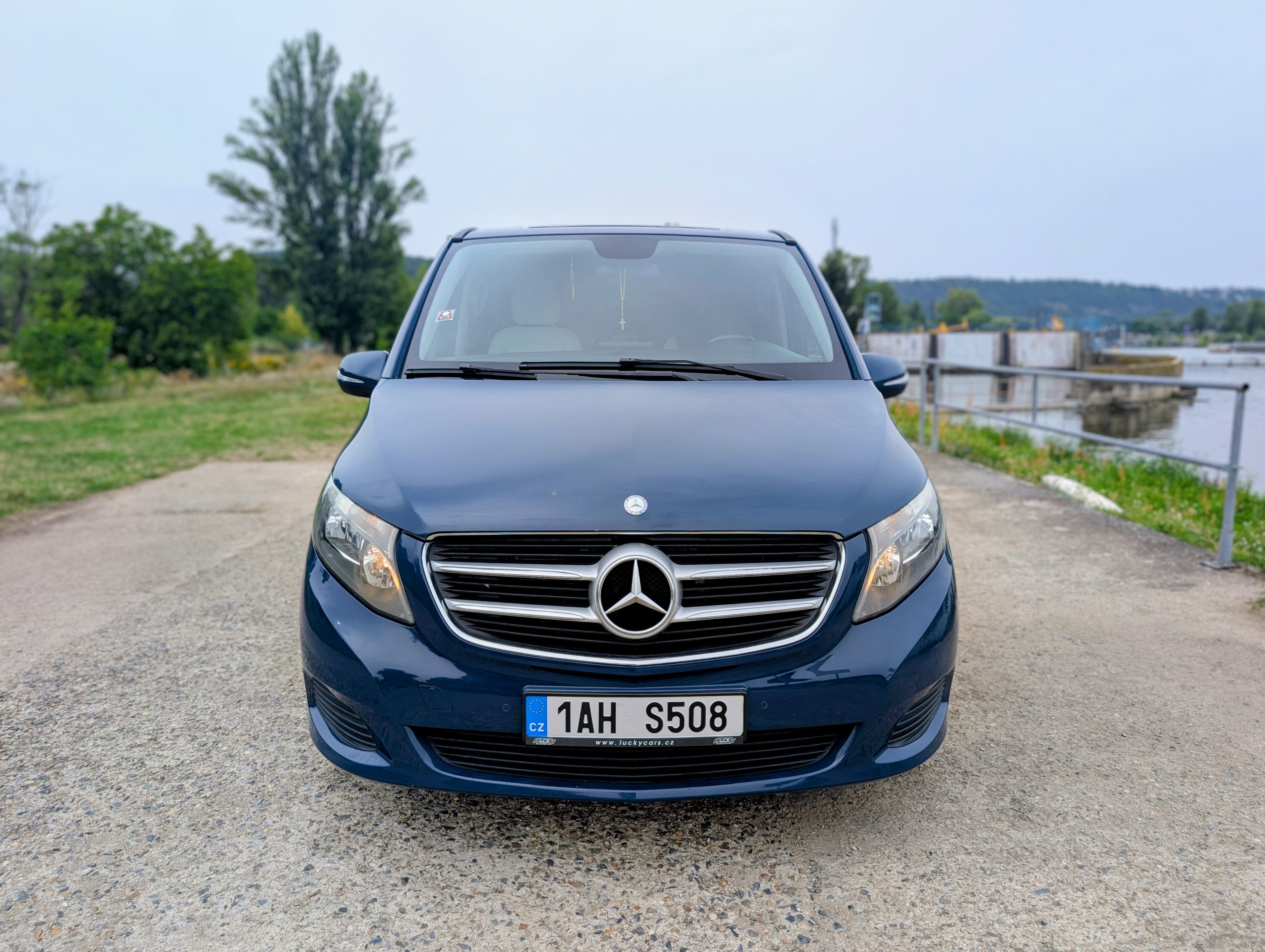 Mercedes-Benz Třídy V, 220d, 2.maj, ČR, krásný stav - fotka 2