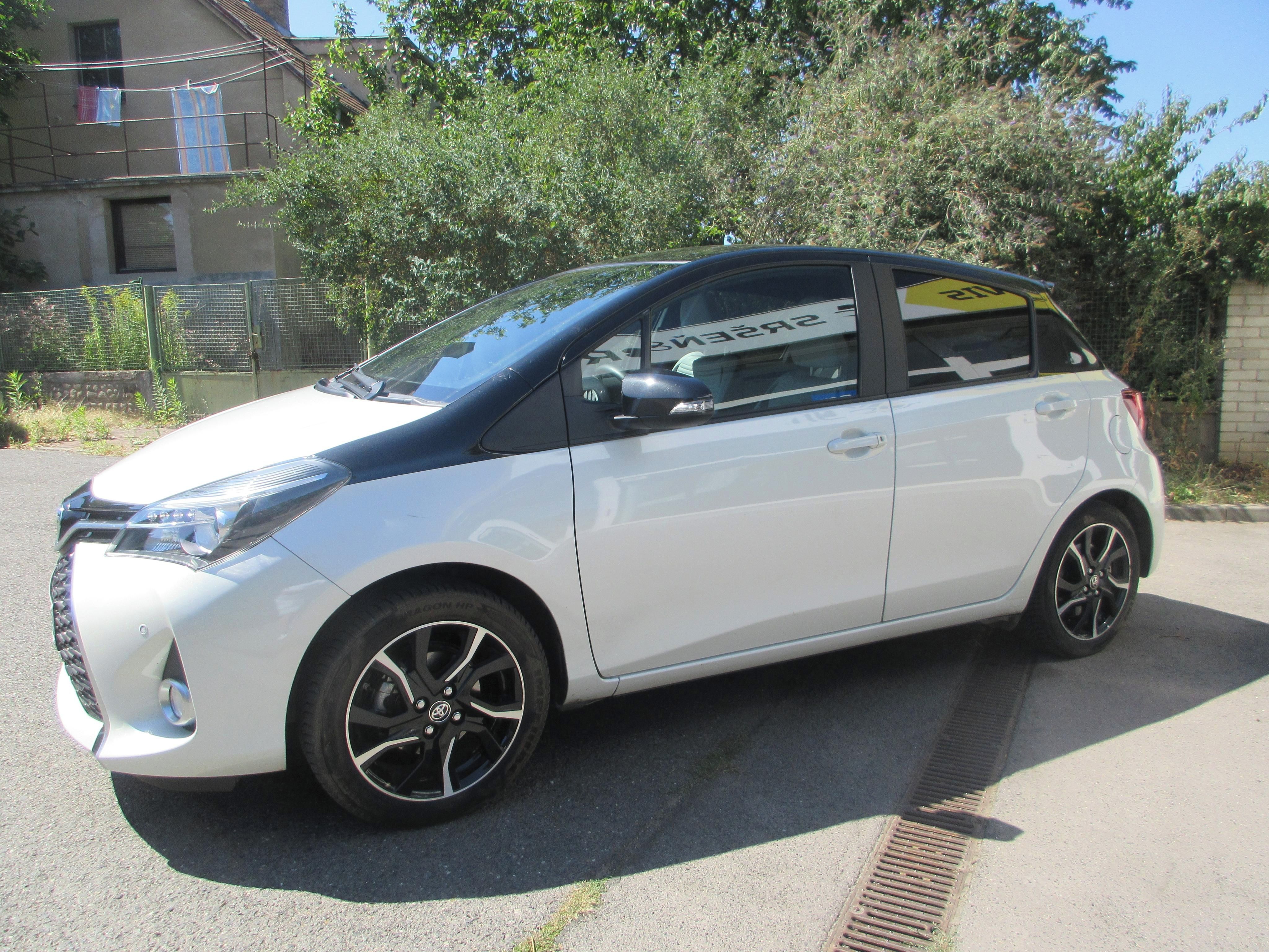 Toyota Yaris, 1.3VVT-i Automat 8tis. km!! - fotka 4