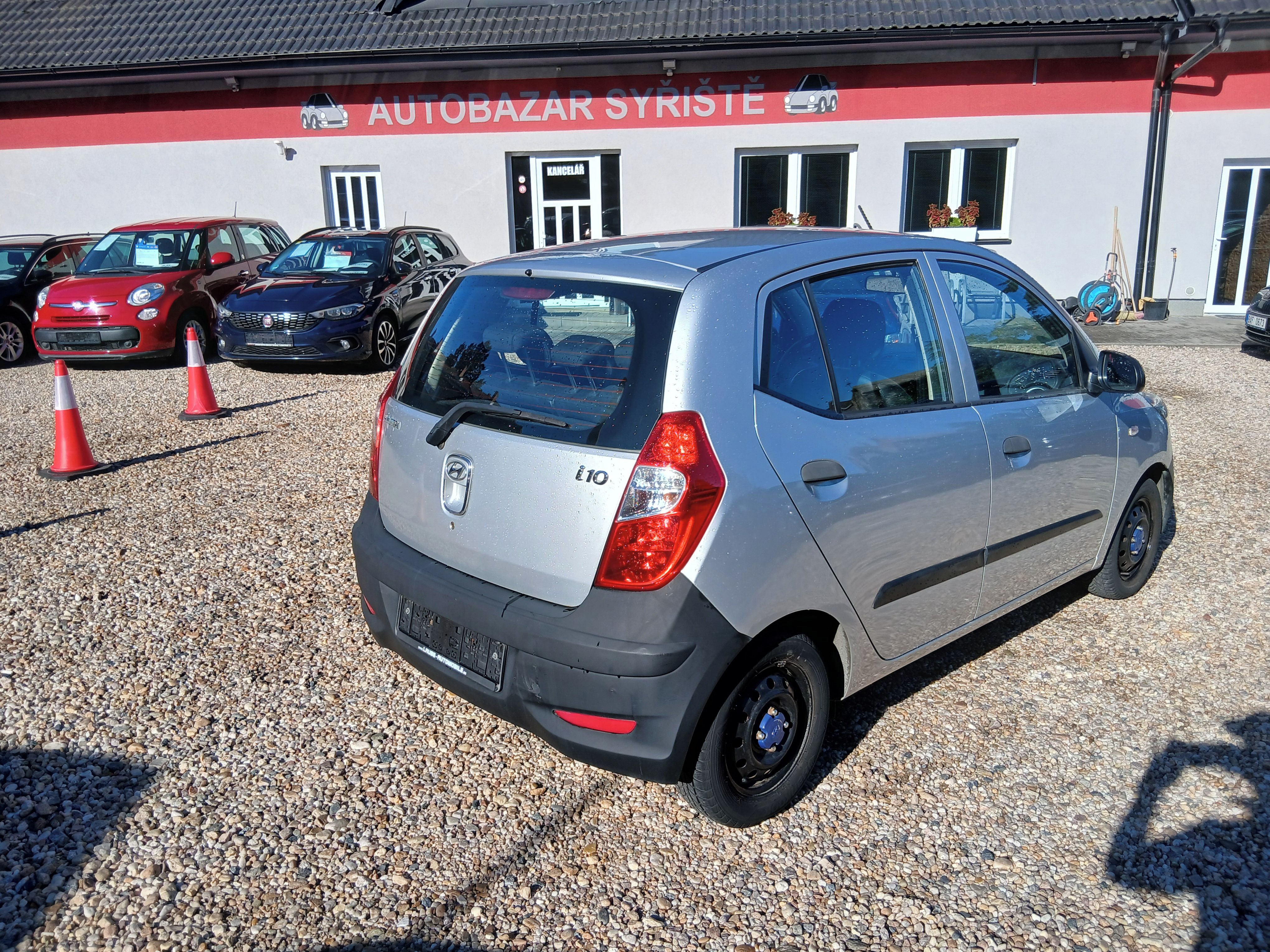 Hyundai i10, 1.1i 51KW Klimatizace - fotka 5