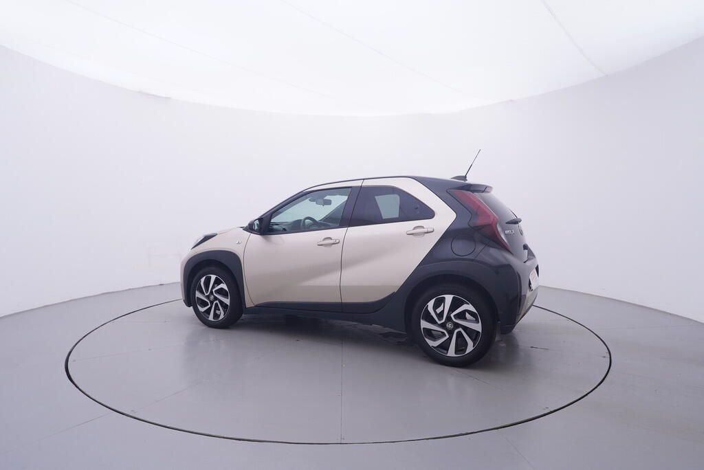 Toyota Aygo, X Style 1.0 53 kW - fotka 3