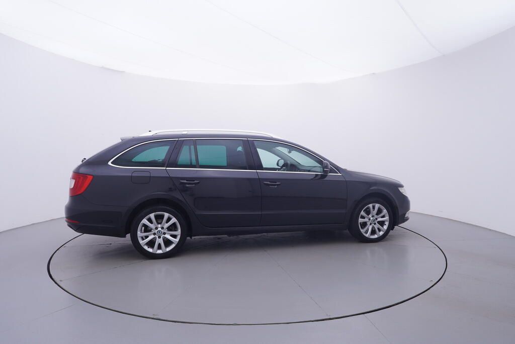 Škoda Superb, 2.0 TDI 125 kW - fotka 6