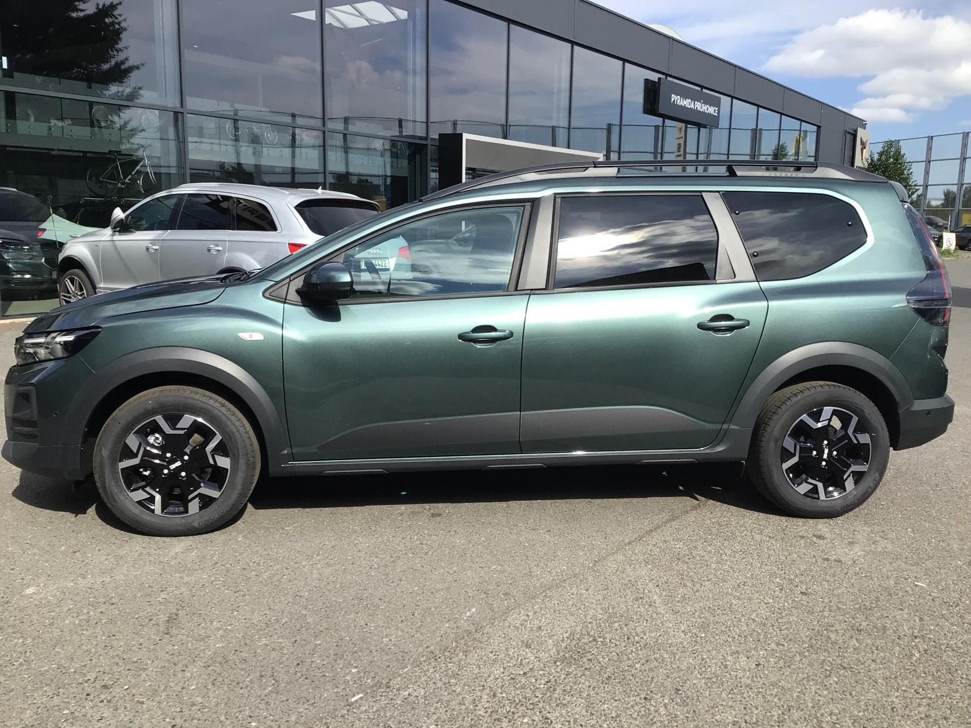 Dacia Jogger, FULL HYBRID MAXIM. VÝBAVA AKCE - fotka 4