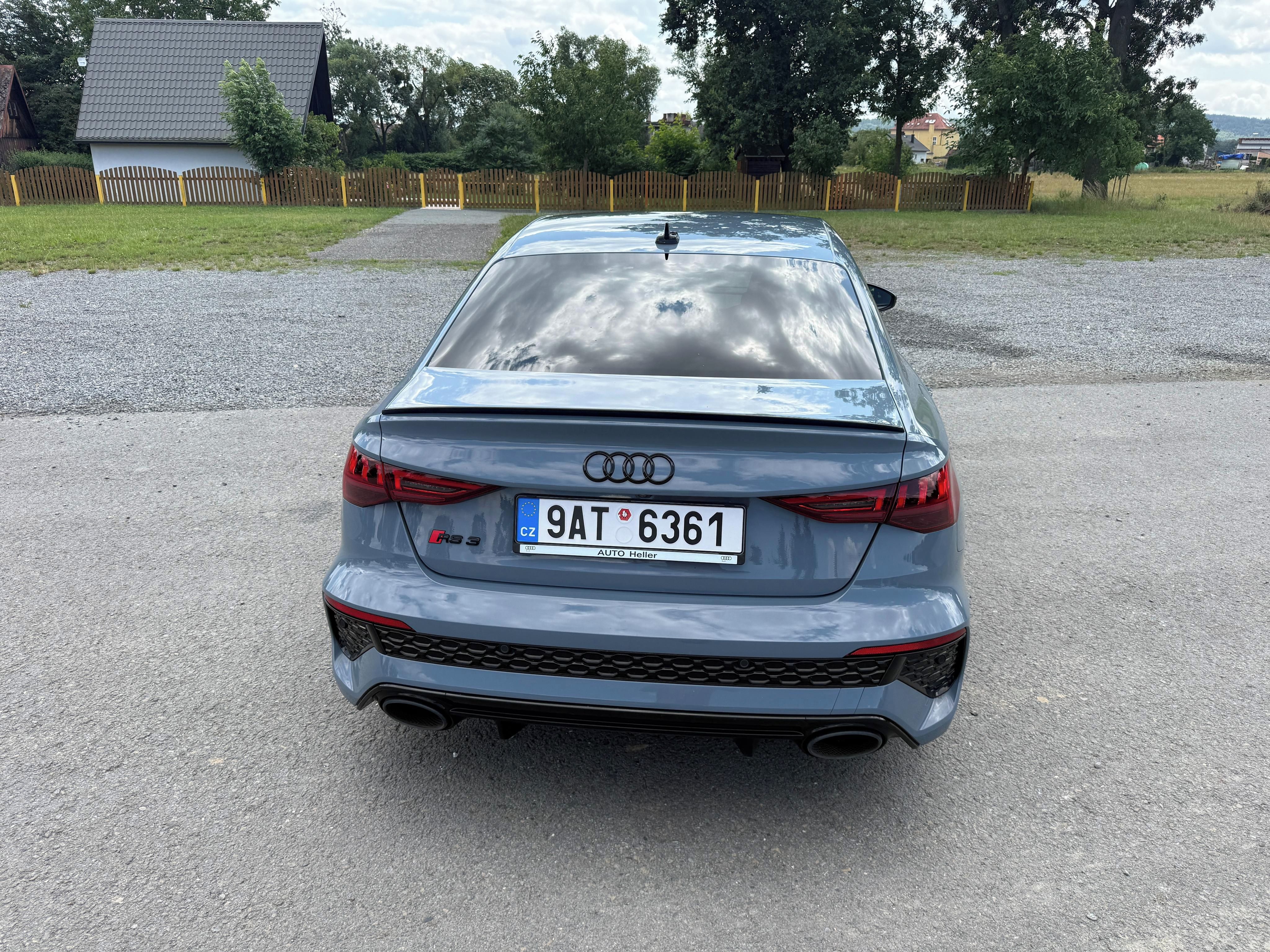 Audi RS3 - fotka 3