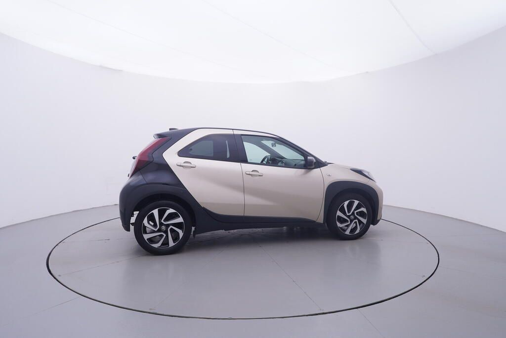 Toyota Aygo, X Style 1.0 53 kW - fotka 6
