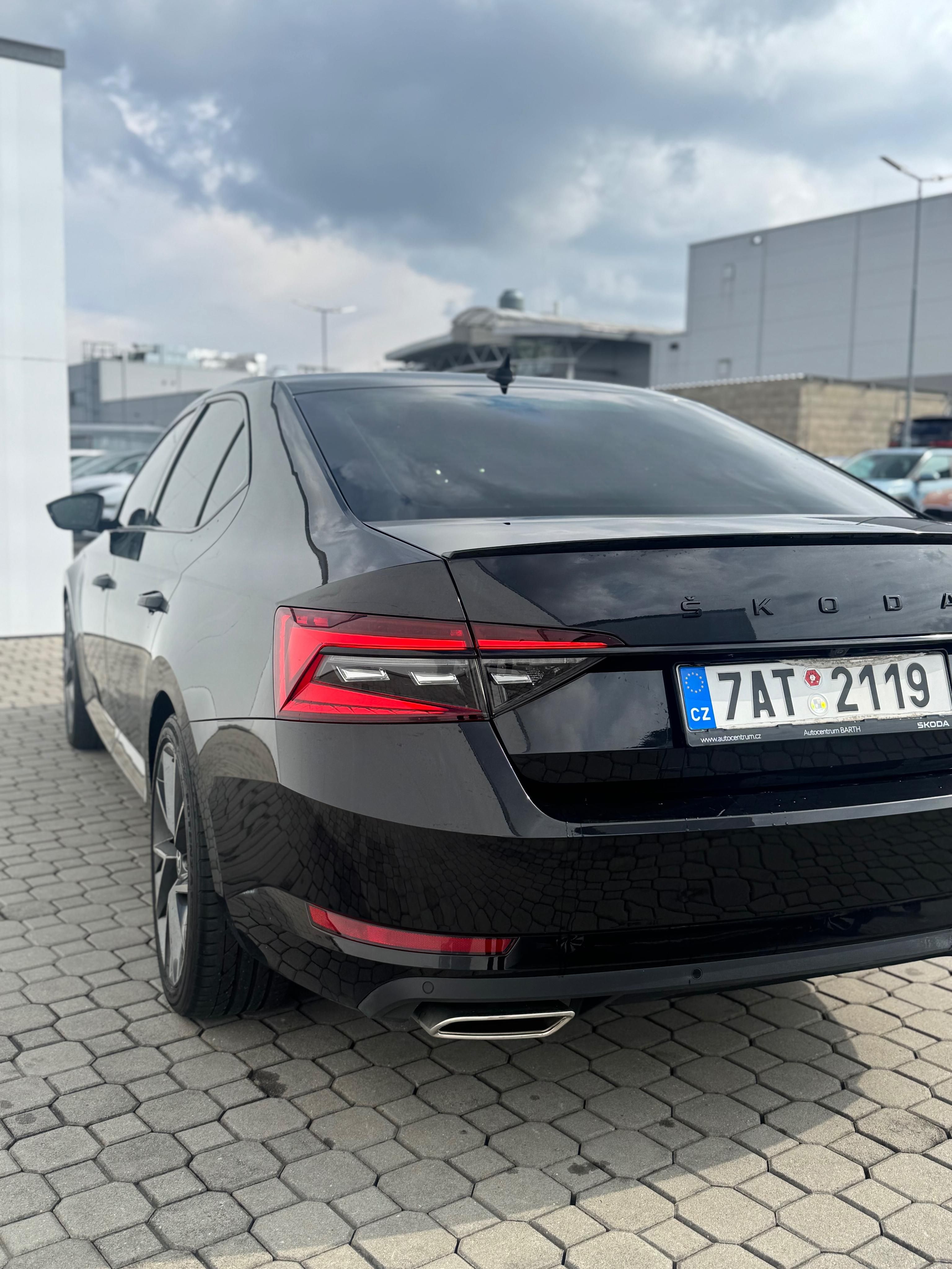 Škoda Superb, 2.0tsi, webasto, matrix,200kw - fotka 5