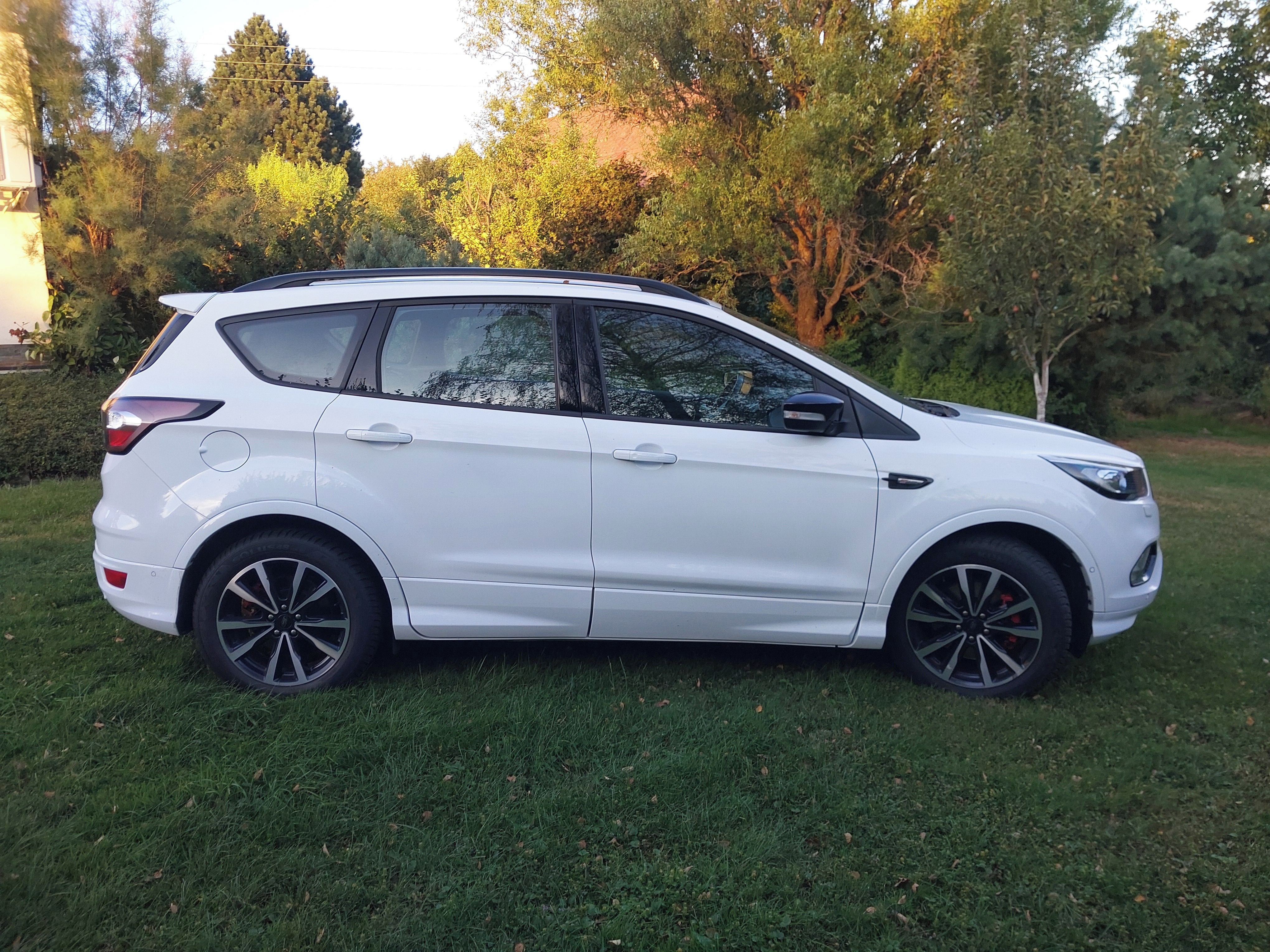 Ford Kuga, Ford Kuga 4x4 tažné, ČR, 1.maj - fotka 2