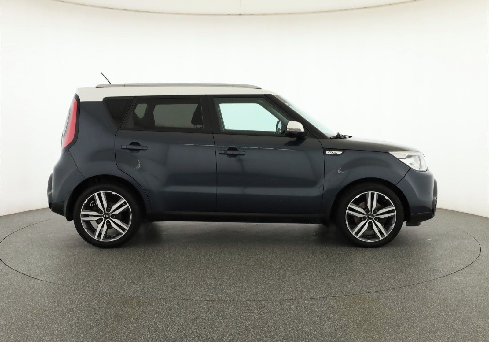 Kia Soul, 1.6 CRDI, Automatická klima - fotka 6