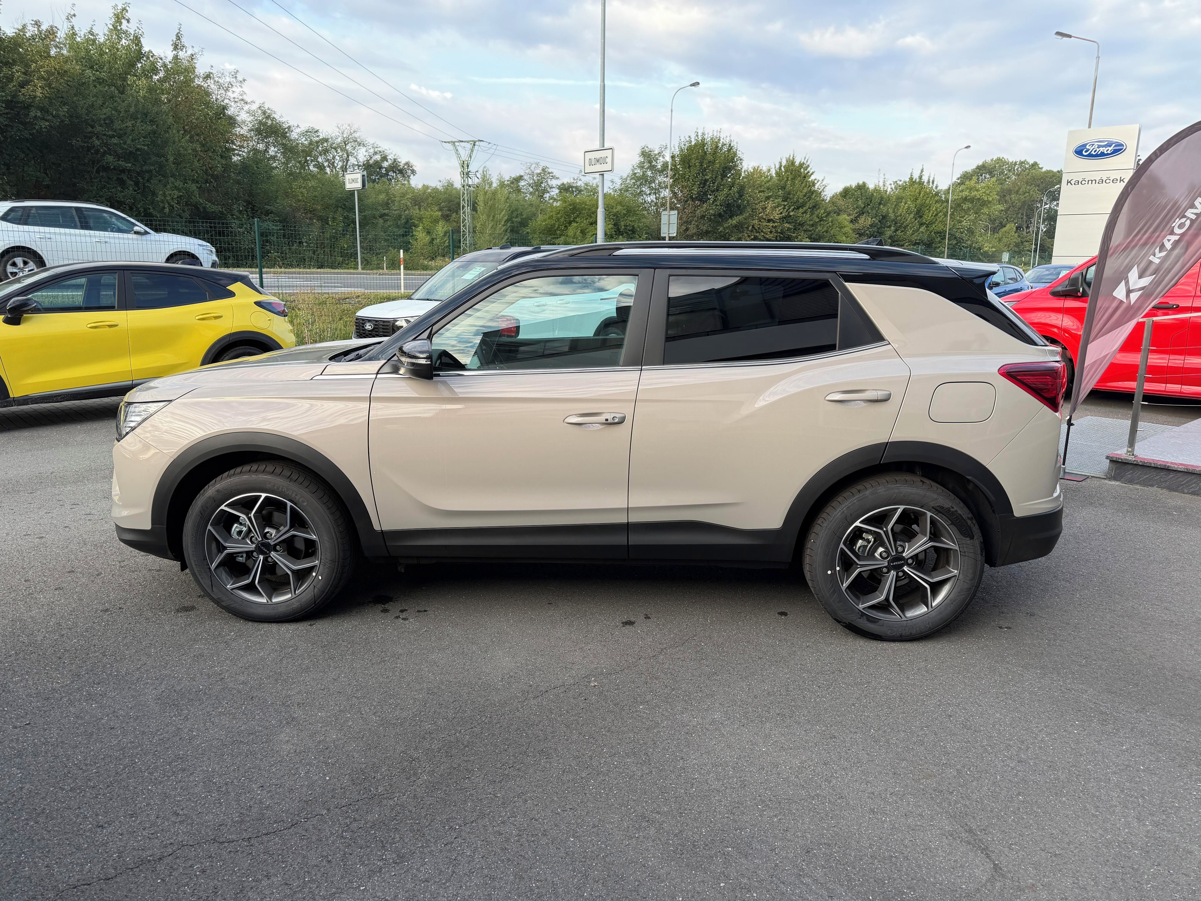 KGM Korando - fotka 6