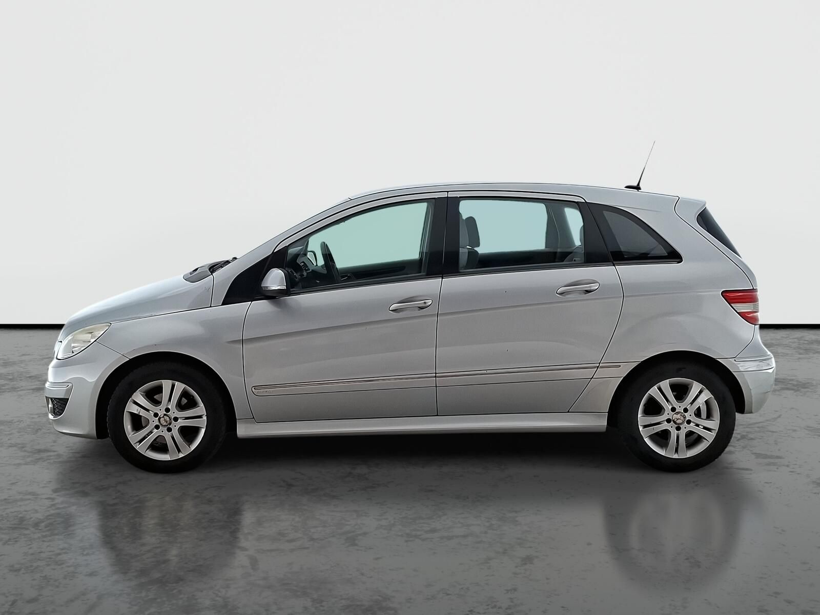 Mercedes-Benz Třídy B, 180 CDI - fotka 3