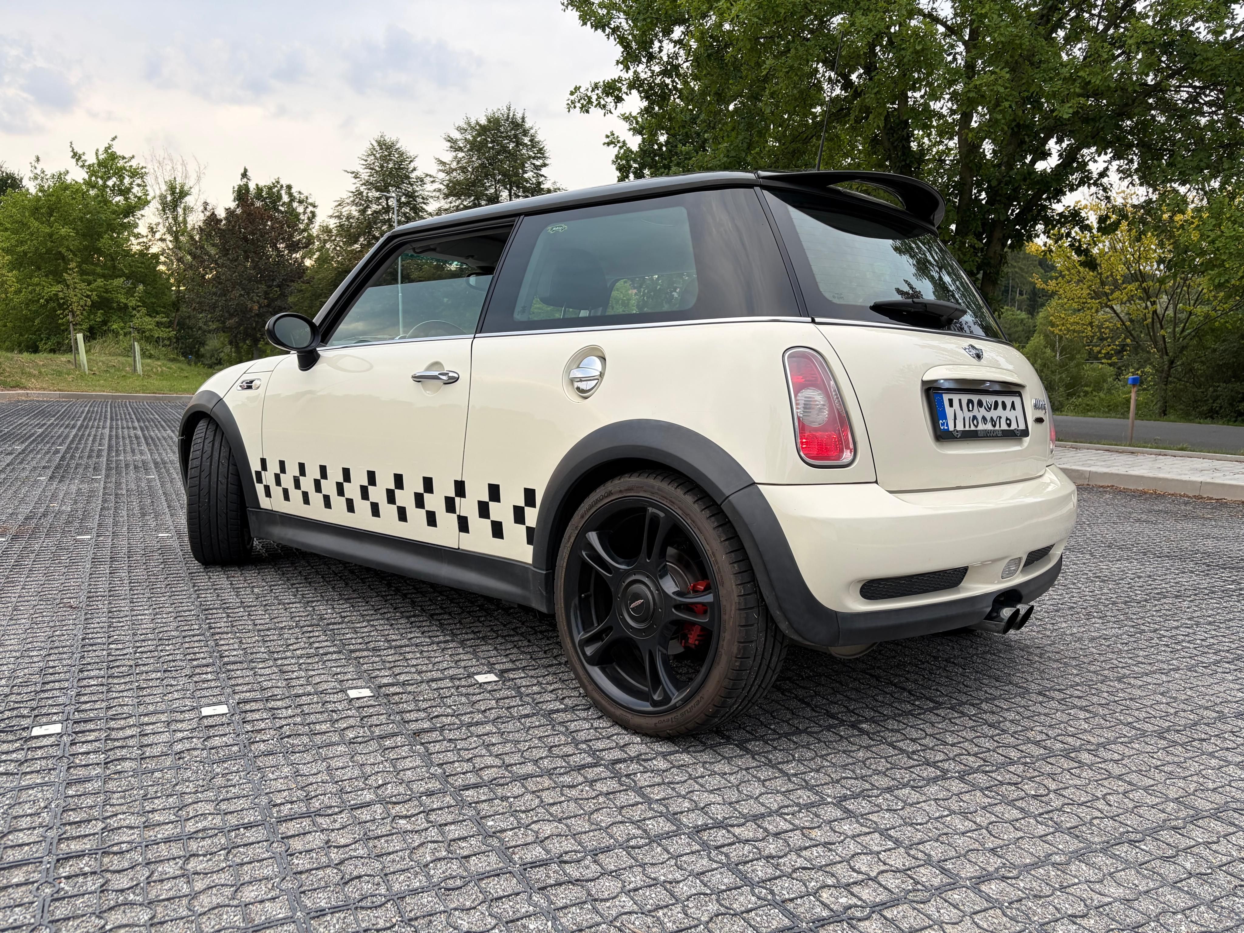 Mini Cooper S, John Cooper Works - 147kw - fotka 5