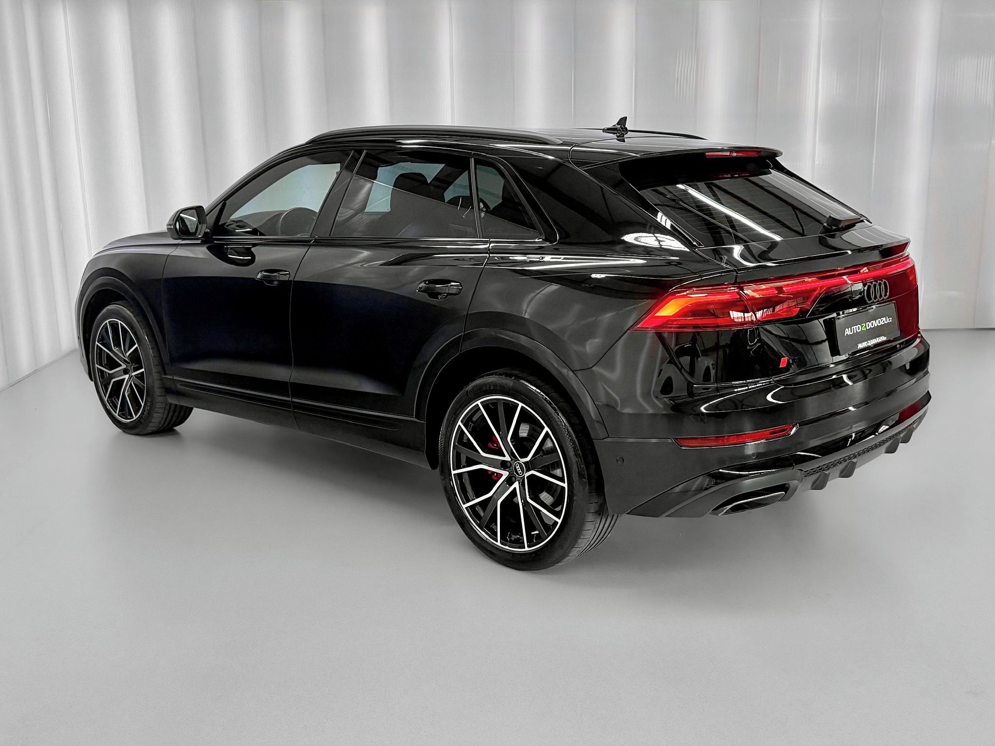 Audi Q8, 50TDI QUATTRO S-LINE, WEBASTO, - fotka 5