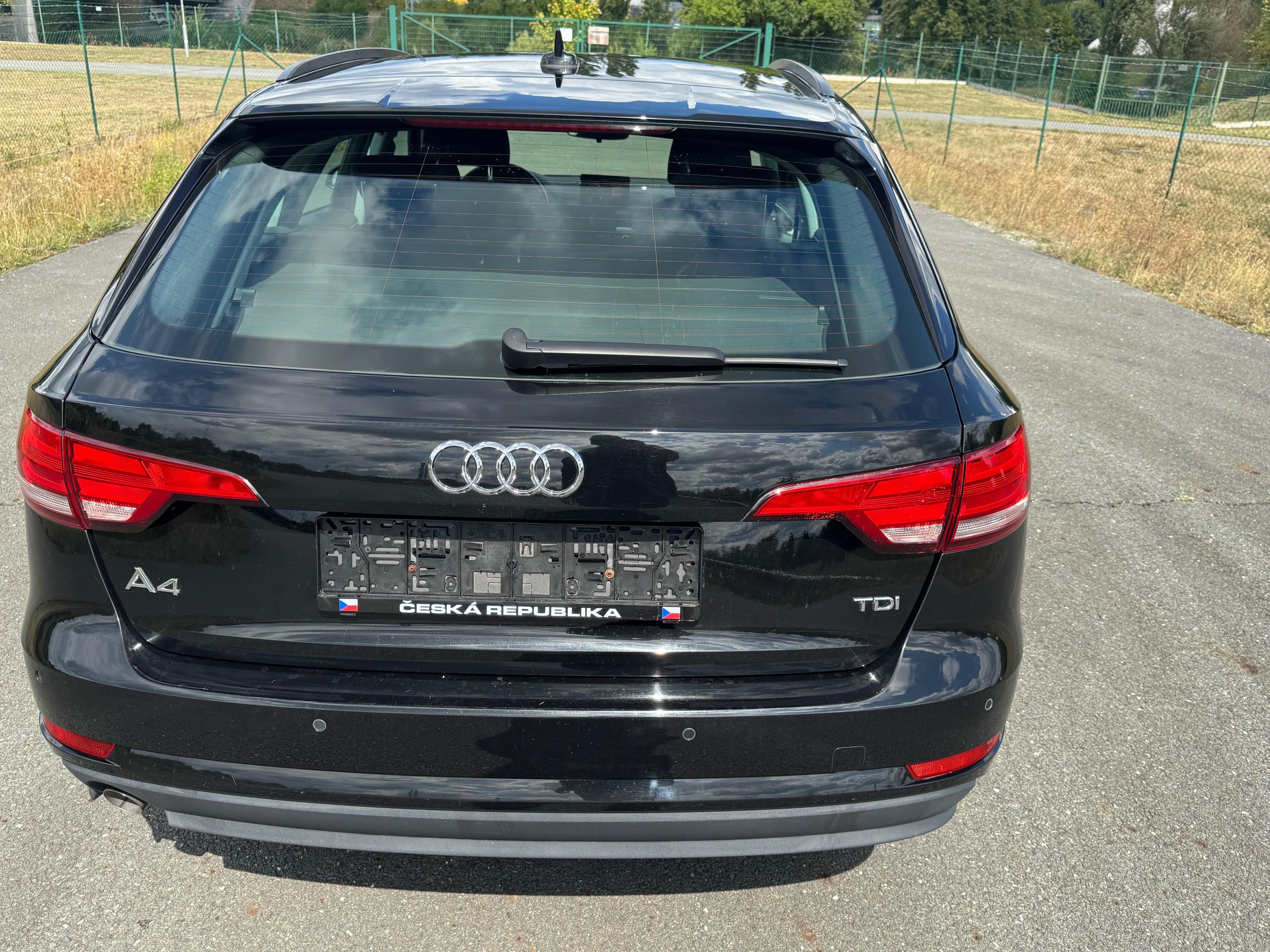 Audi A4, COMBI FACELIFT 2.0 TDI - fotka 6