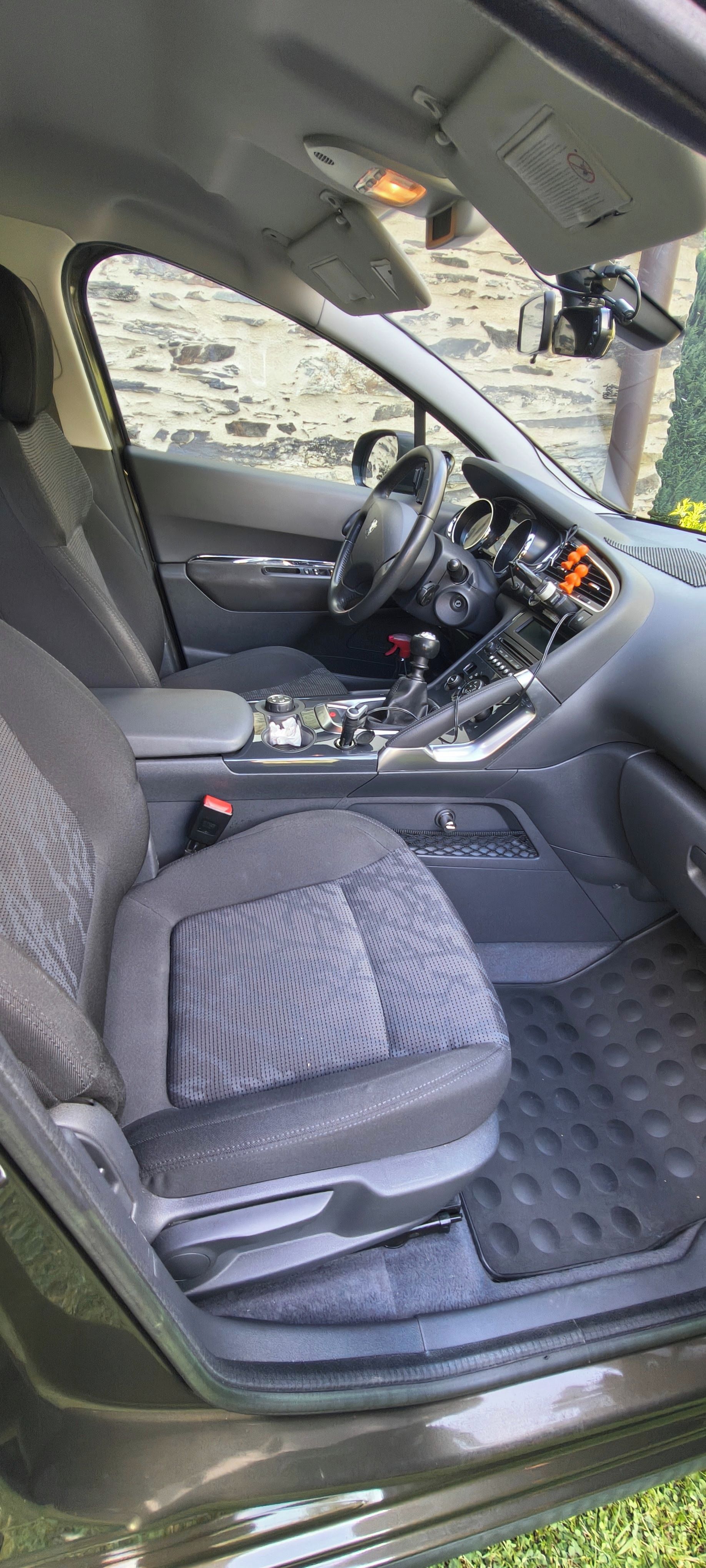 Peugeot 3008, Peugeot 3008 1,6HDI - fotka 5
