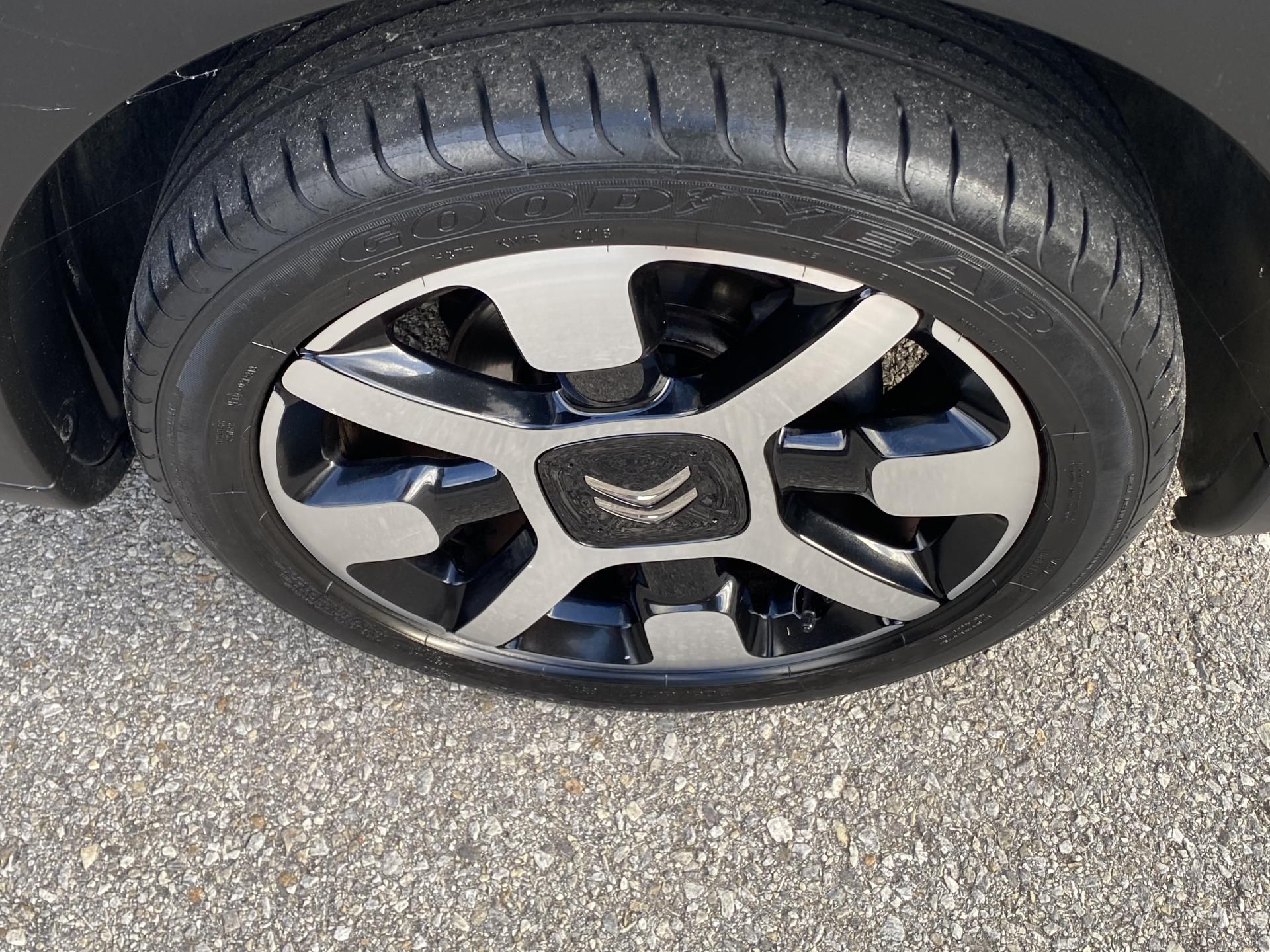 Citroën C4 Cactus, 1,2 PT - Shine - Automat - fotka 5