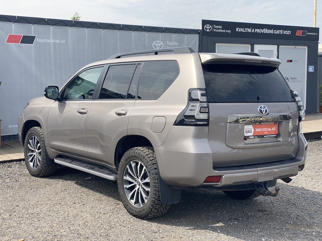 Toyota Land Cruiser, 2.8D, ČR, Executive VIP, DPH - fotka 5