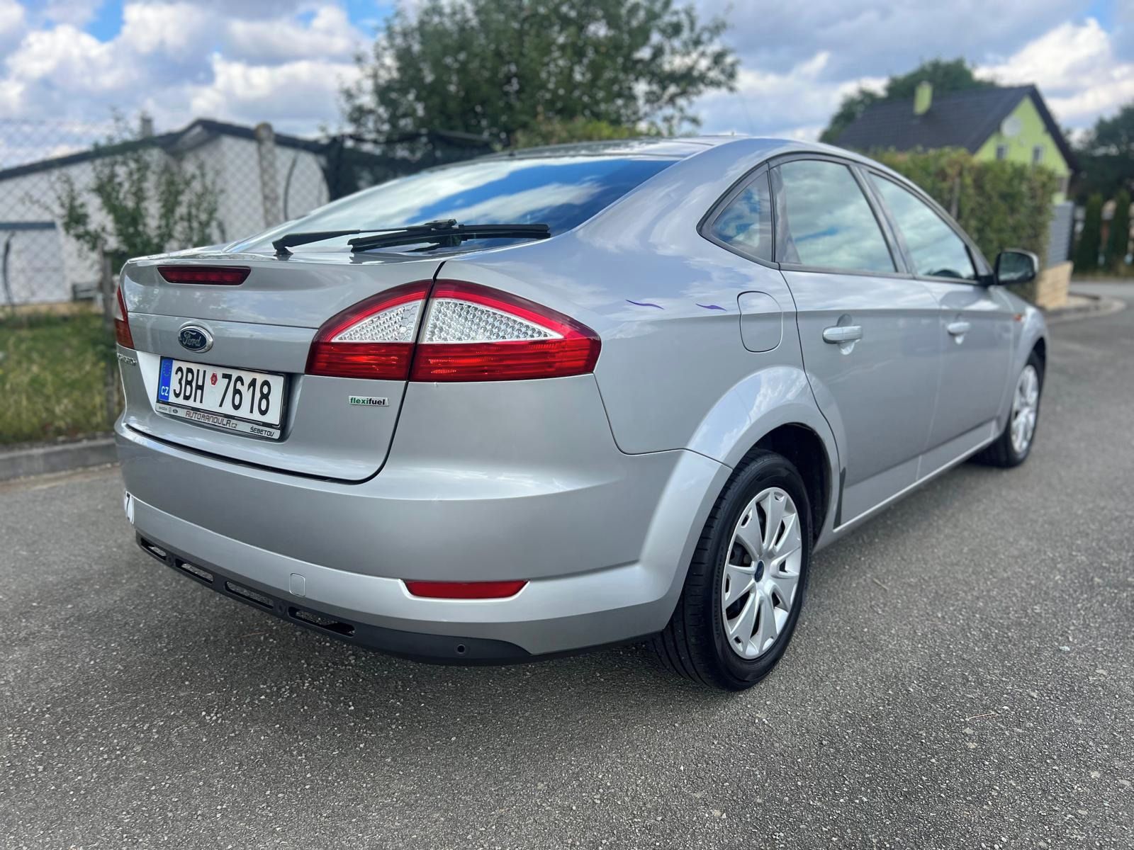 Ford Mondeo, VELMI DOBRÝ STAV,NOVÁ STK! - fotka 4
