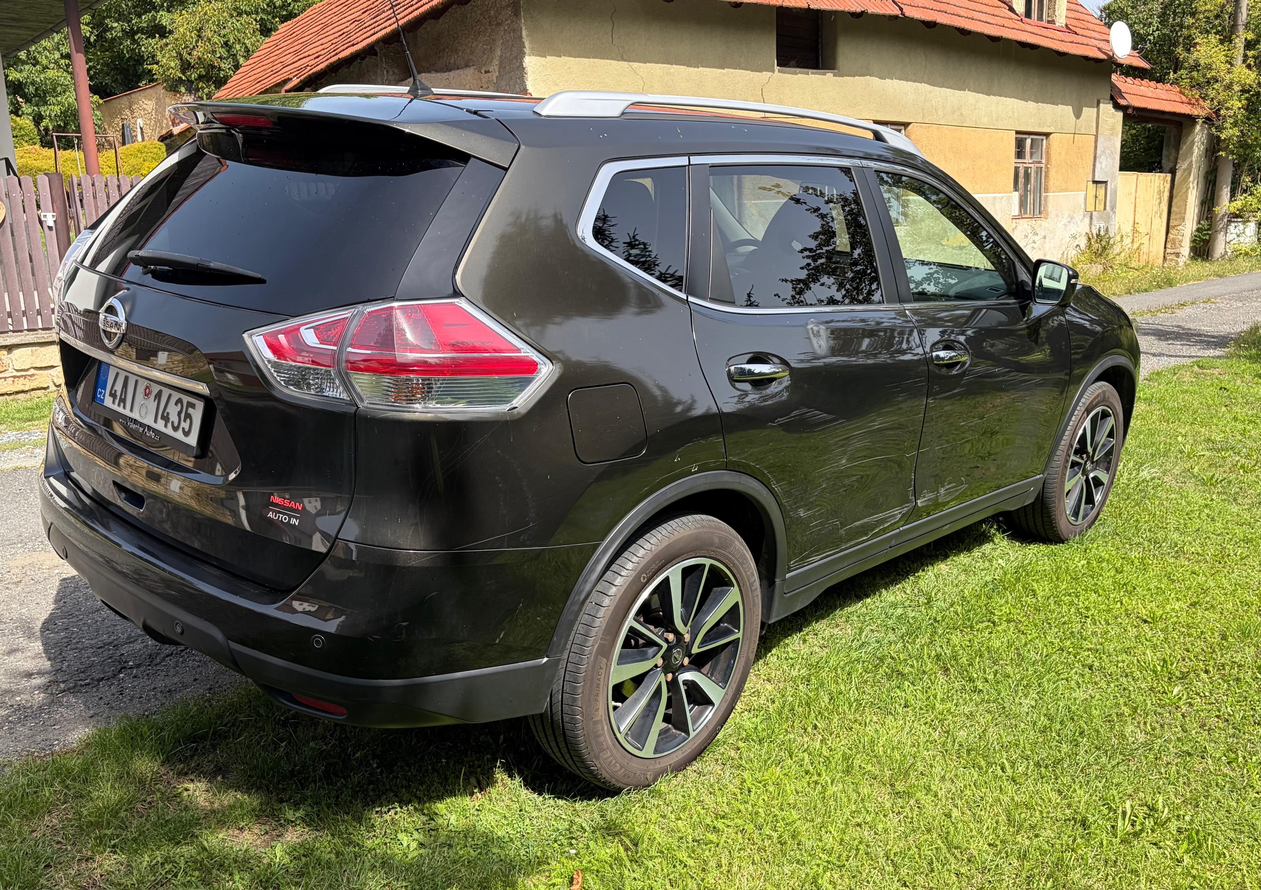 Nissan X-Trail, 1.6 dCi 4×4 výbava Tekna - fotka 3