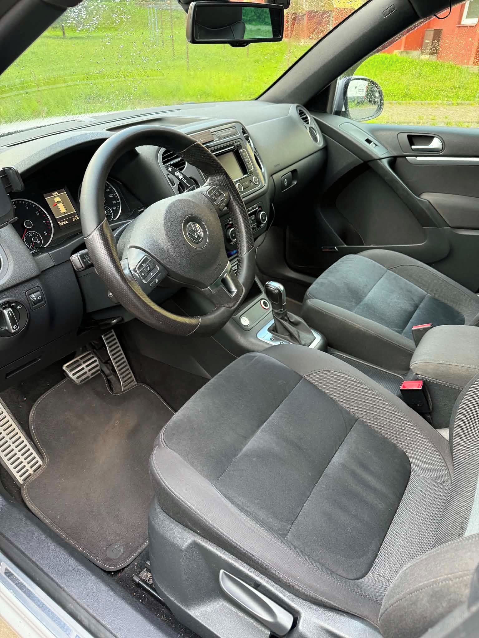 Volkswagen Tiguan, VW Tiguan R-line 2.0TSI 155kW - fotka 6