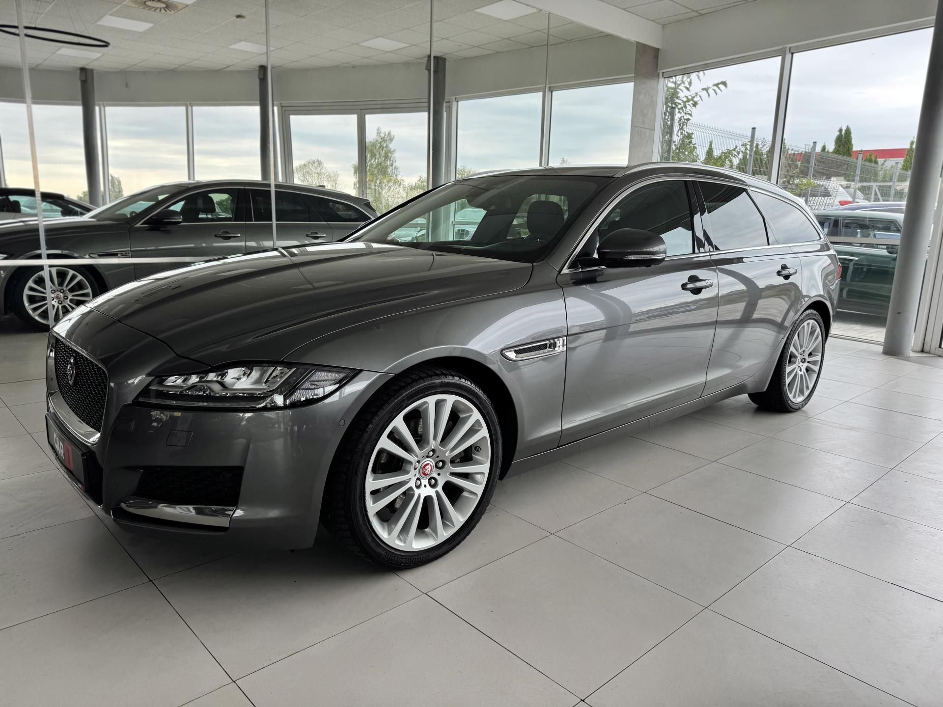 Jaguar XF, 25d AWD*FullLED*360Kam*Panoram - fotka 2