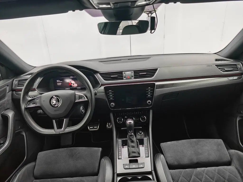 Škoda Superb, 2.0tsi, webasto, matrix,200kw - fotka 6