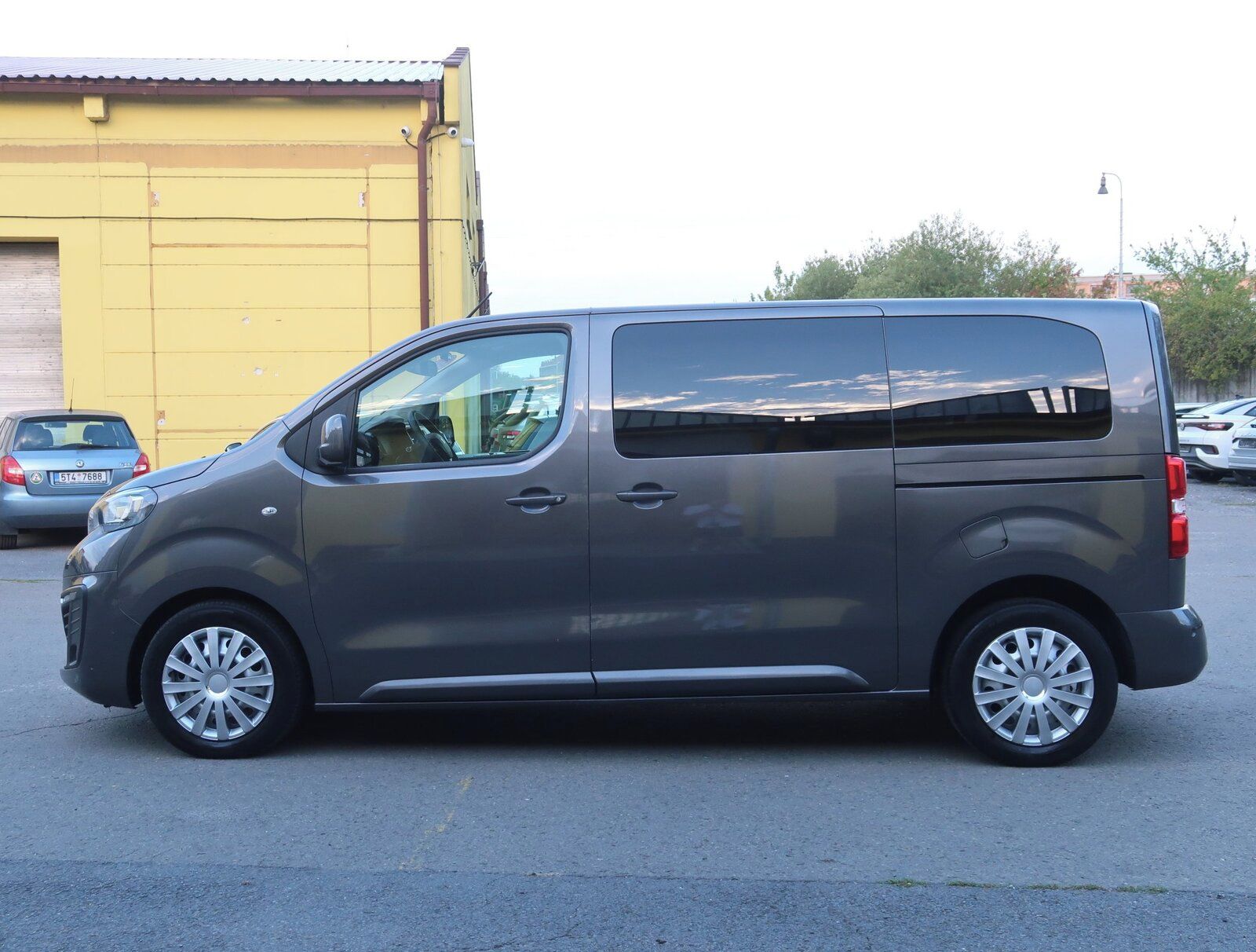 Peugeot Traveller, 2.0 BlueHDi, Klima, ČR, 1Maj - fotka 3