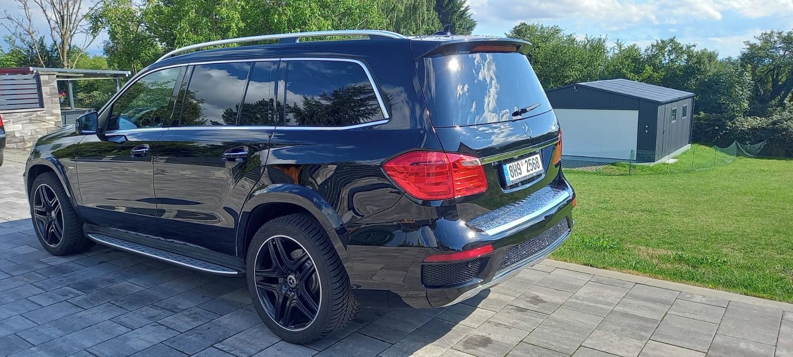 Mercedes-Benz GL, MERCEDES-BENZ GL 350 AMG PAKET - fotka 6