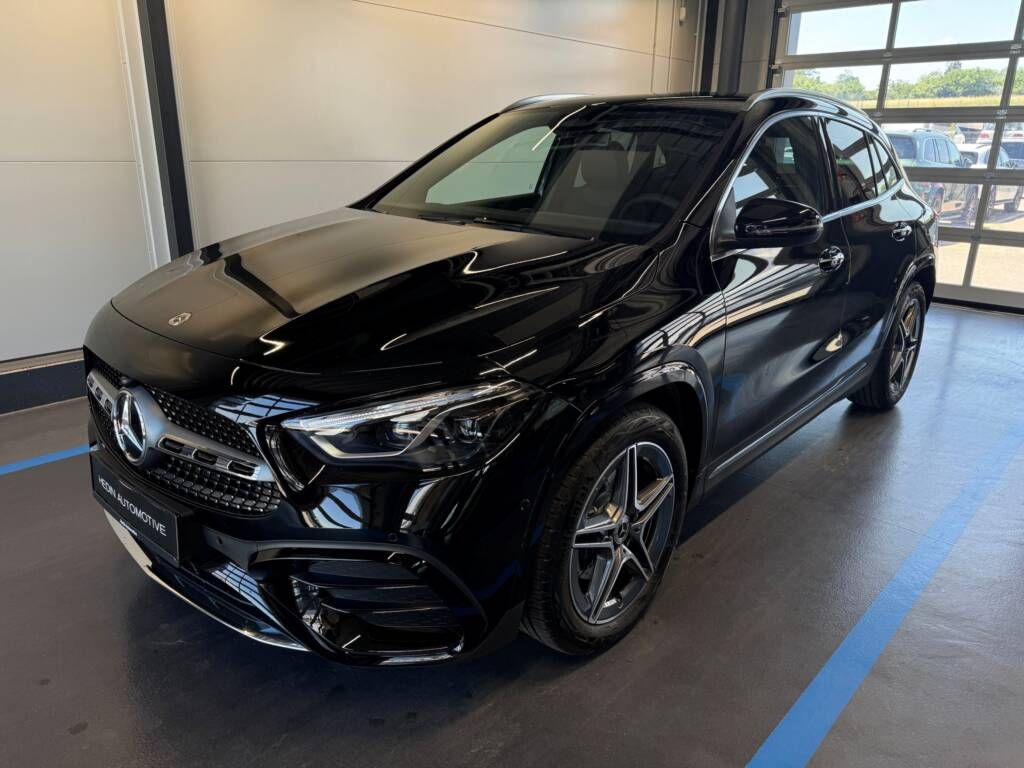 Mercedes-Benz GLA, 180