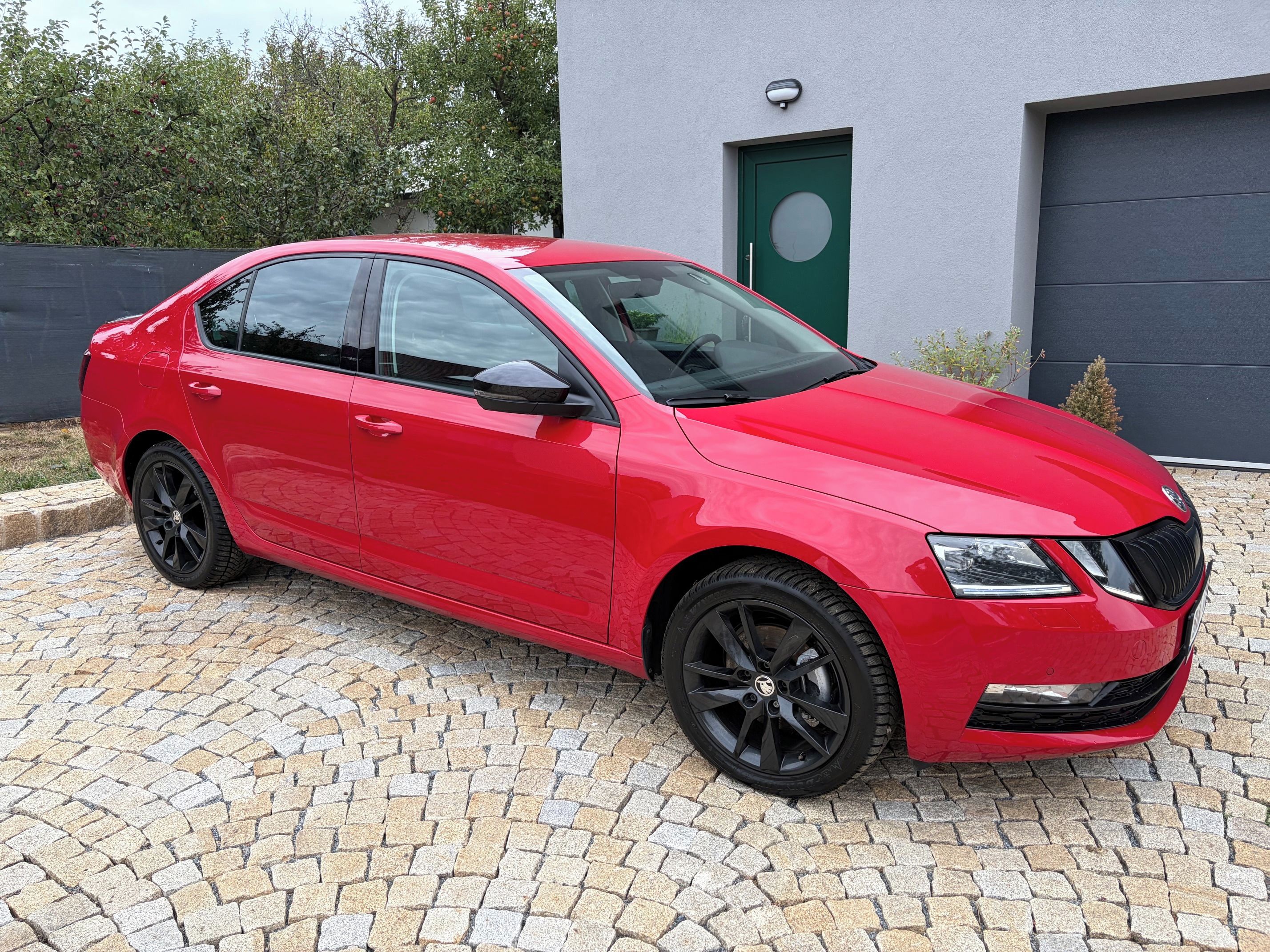 Škoda Octavia, 1.5 TSI 110 kW DSG 2020 ČR - fotka 2