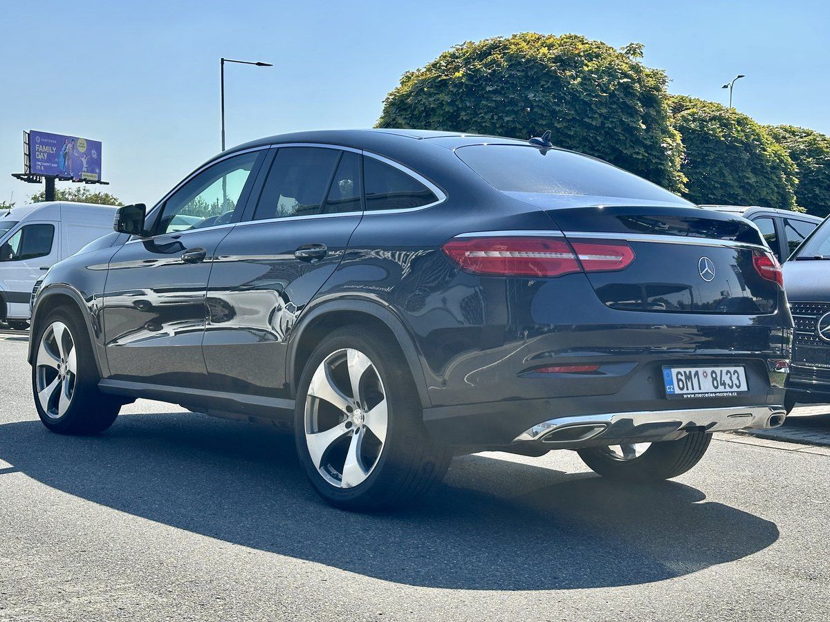 Mercedes-Benz GLE, 400 4MATIC Kupé - fotka 5