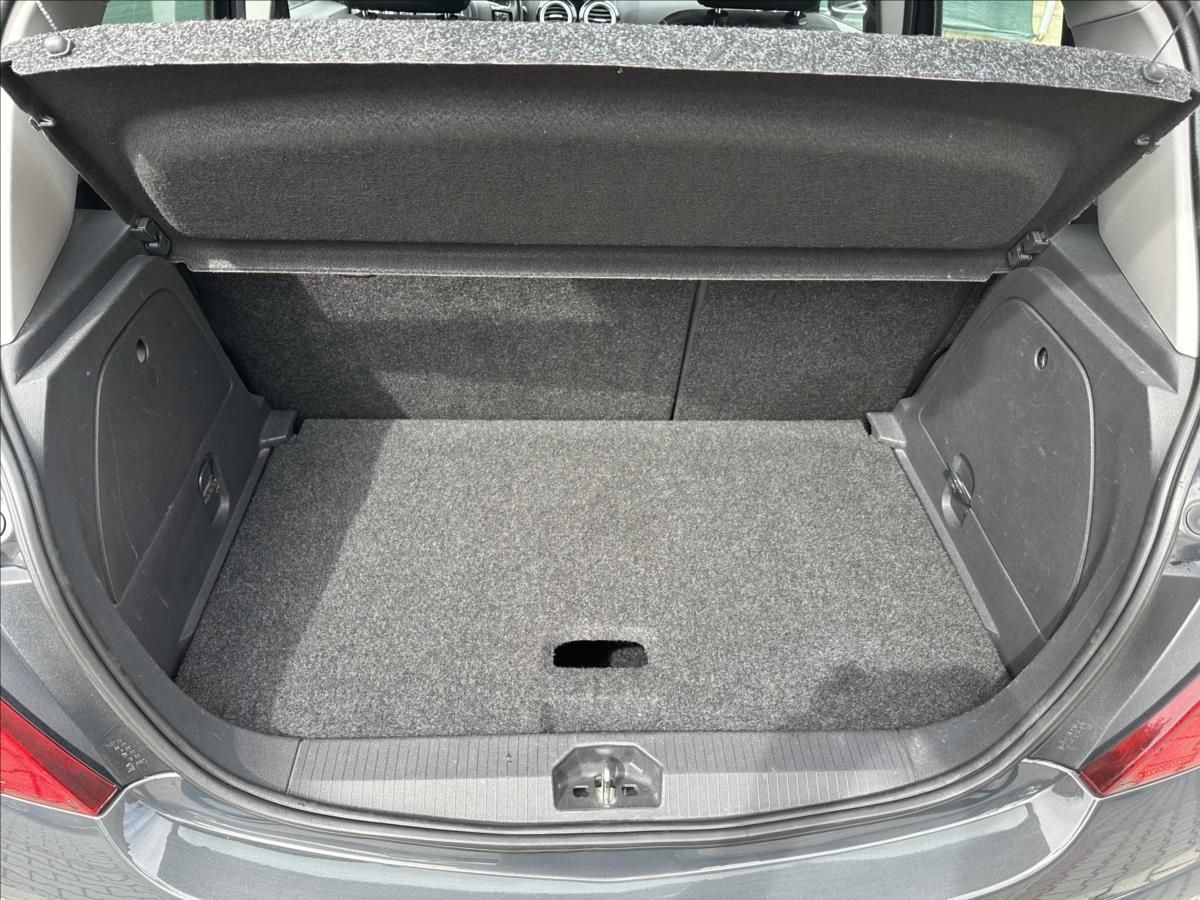 Opel Corsa, 1,4 AUTOMAT - fotka 6