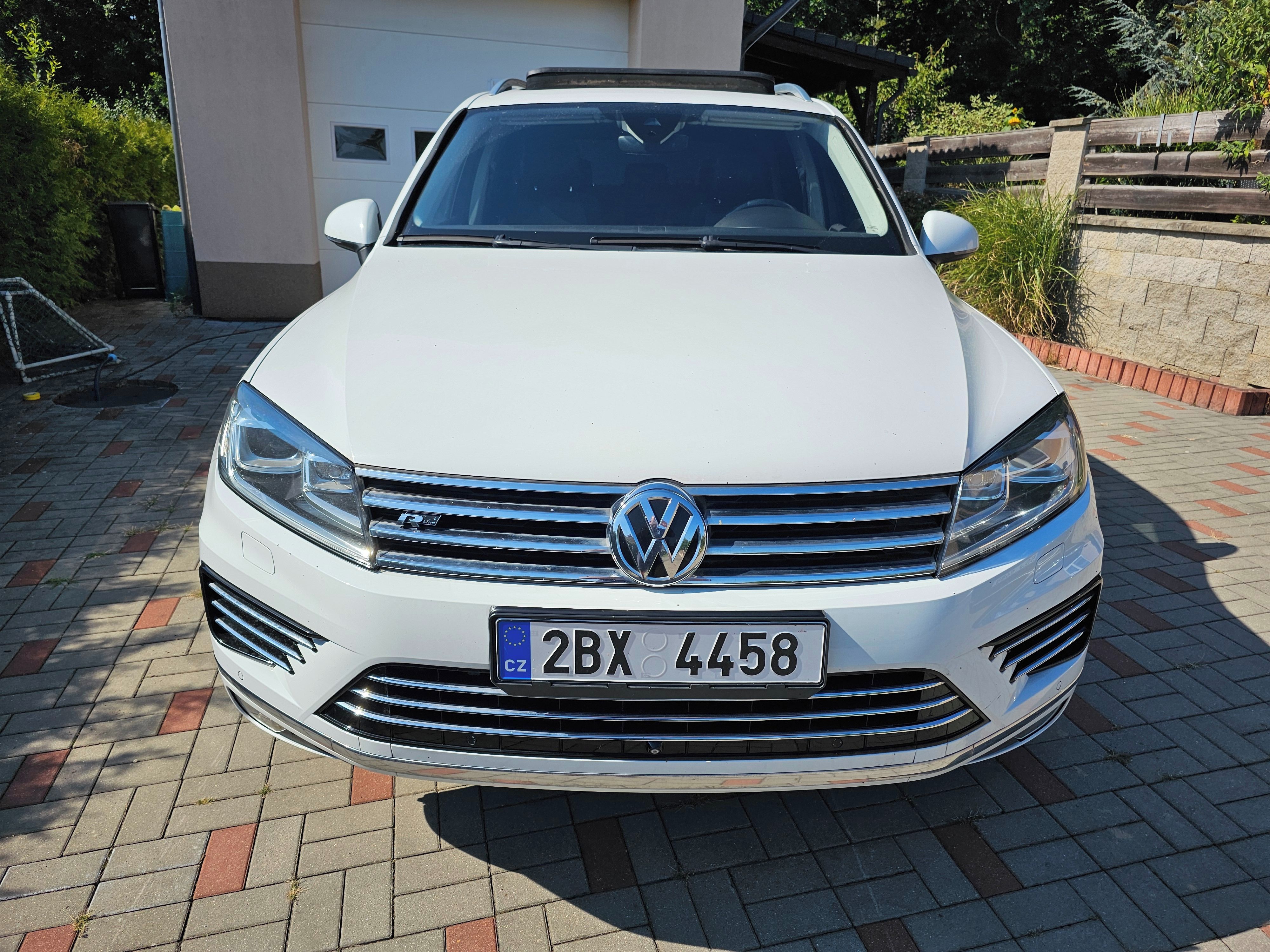 Volkswagen Touareg, 3.0TDI 193kW, R-Line - fotka 2