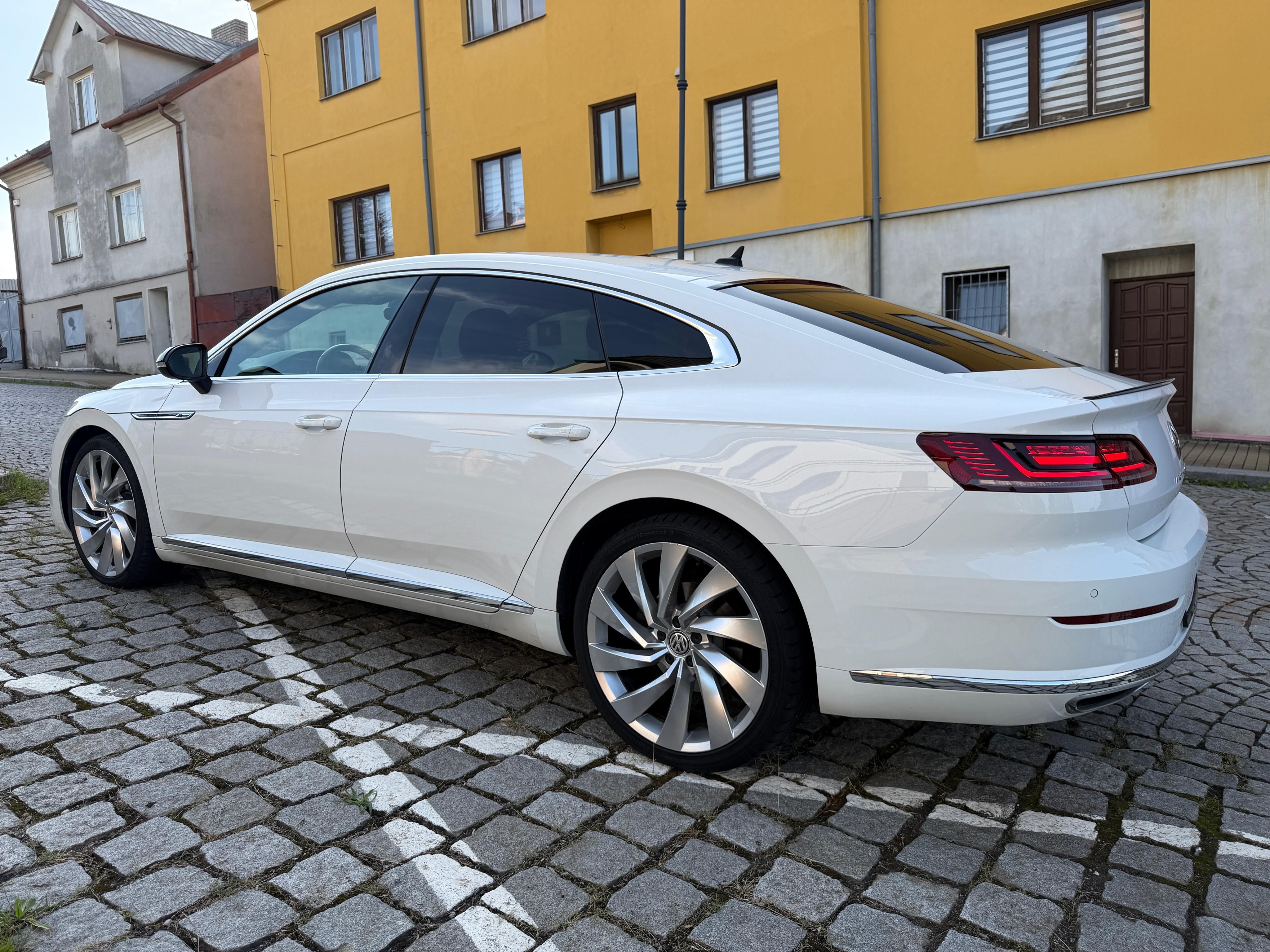 Volkswagen Arteon, VW Arteon R- Line 140kw - fotka 3