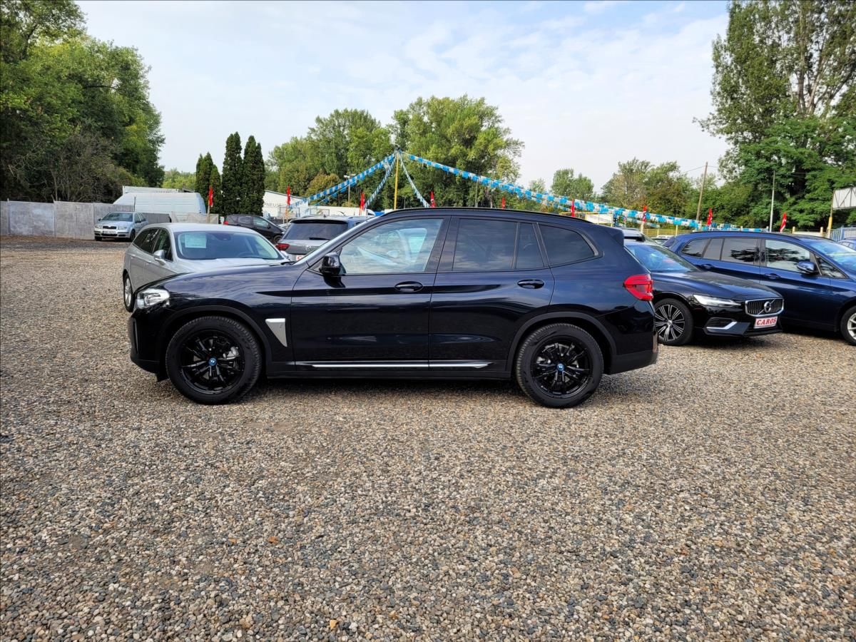 BMW iX3, 80kWH,210kw,navi,kůže,led,SOH - fotka 3