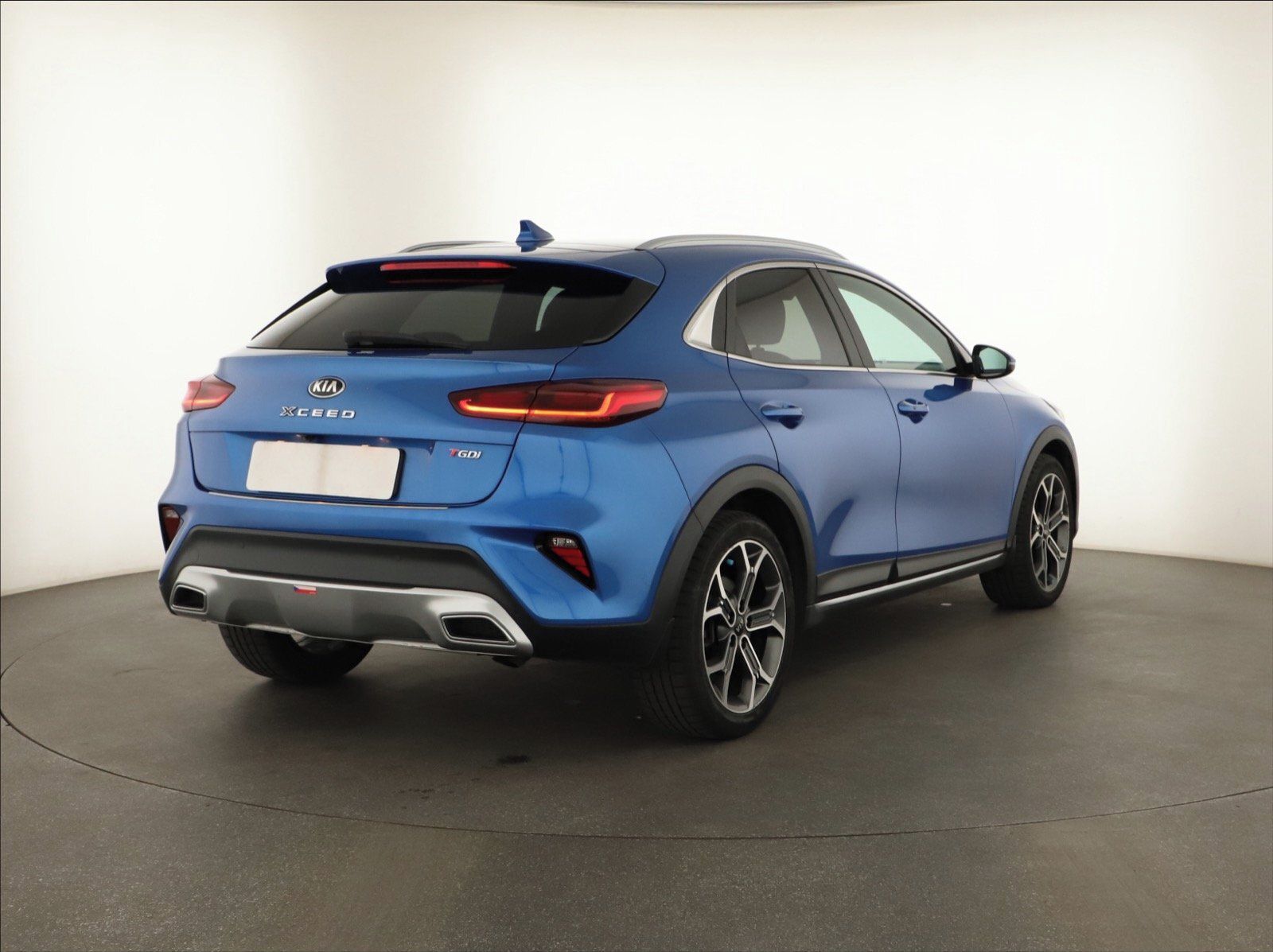 Kia XCee´d, 1.5 T-GDI, Automat, Kůže, Navi - fotka 5