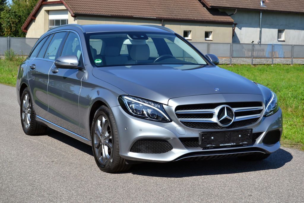 Mercedes-Benz Třídy C, BlueTEC Avantgarde 71 000 km - fotka 5