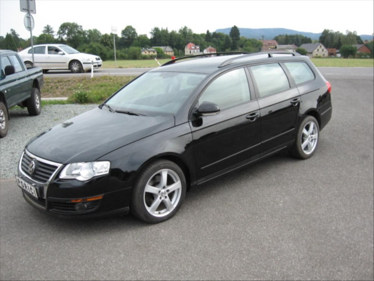 Volkswagen Passat, 2,0 TDi 103 kW - fotka 2