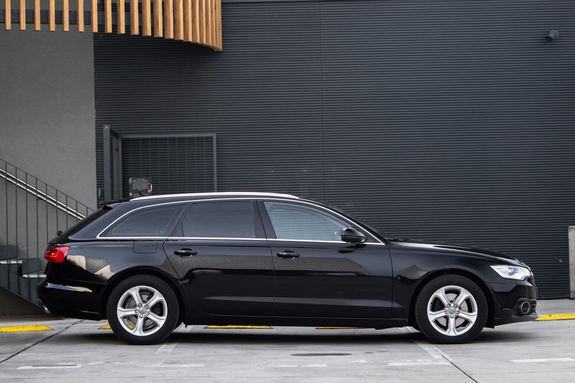 Audi A6 Avant - fotka 4
