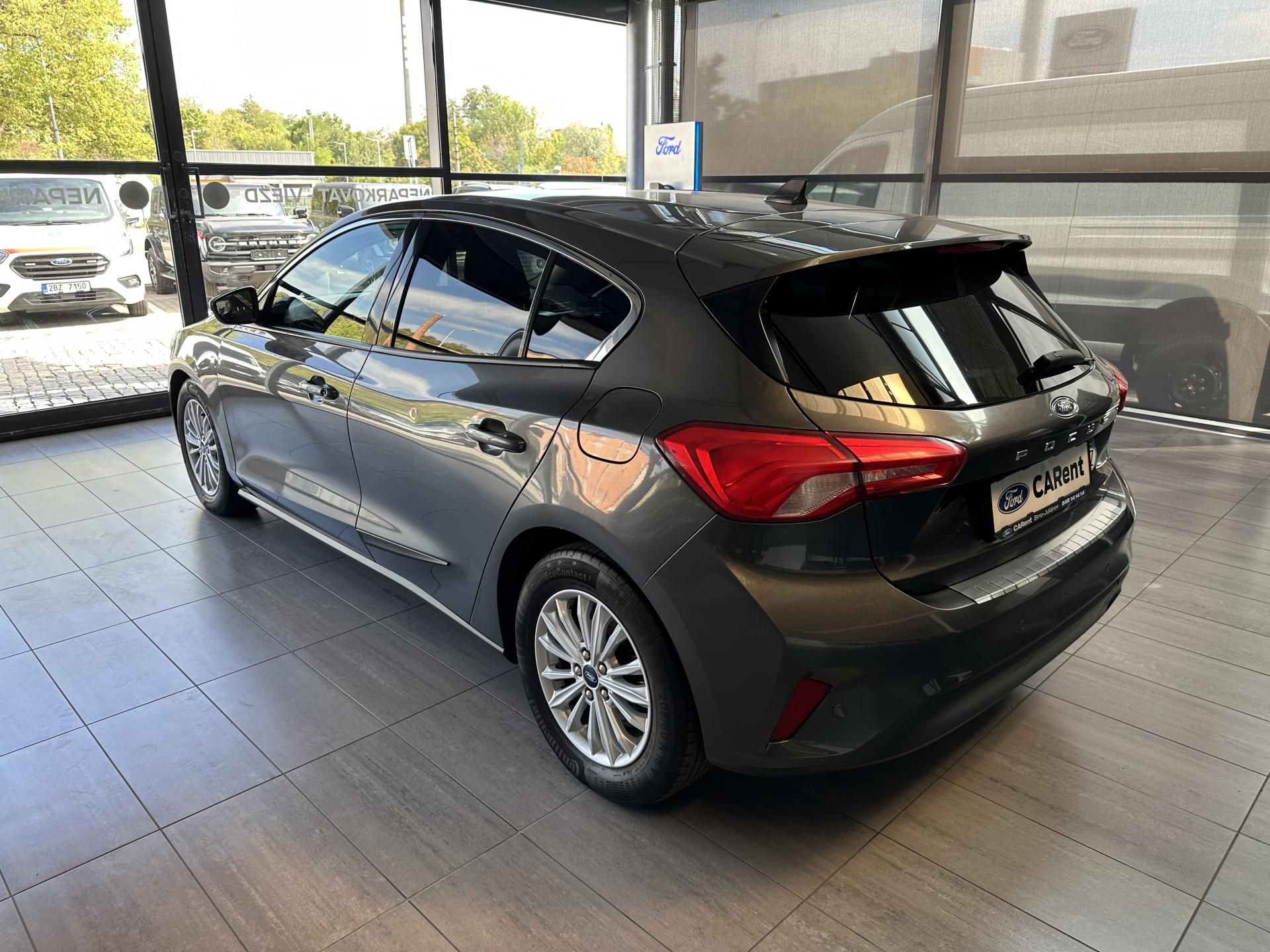 Ford Focus, Titanium 1.0 EcoBoost 125k man - fotka 2