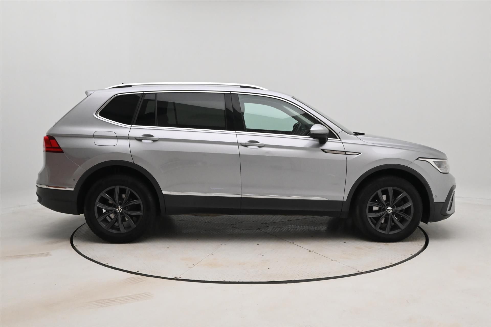 Volkswagen Tiguan Allspace, 2,0 TDI 110kW DSG 7Míst Záruka - fotka 4