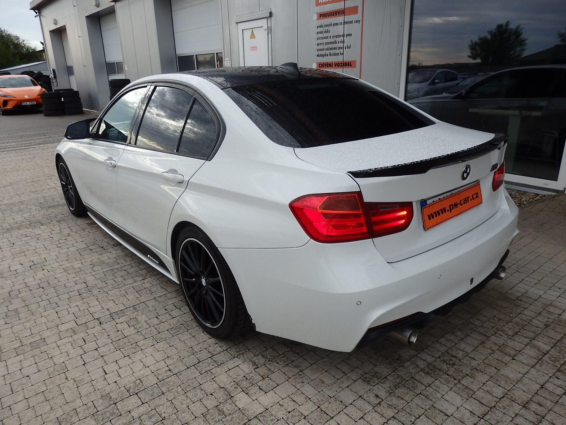 BMW Řada 3, 320D 135 kW XENONY, NAVI, DVD - fotka 5
