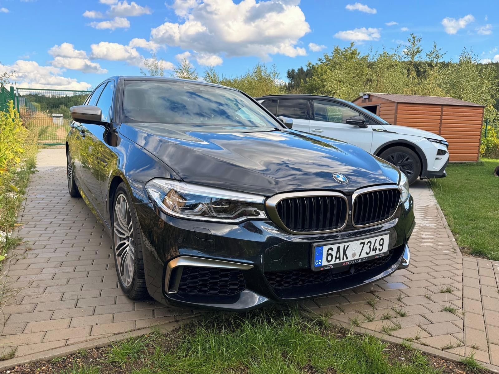 BMW Řada 5, BMW M550i xDrive / TOP stav - fotka 3