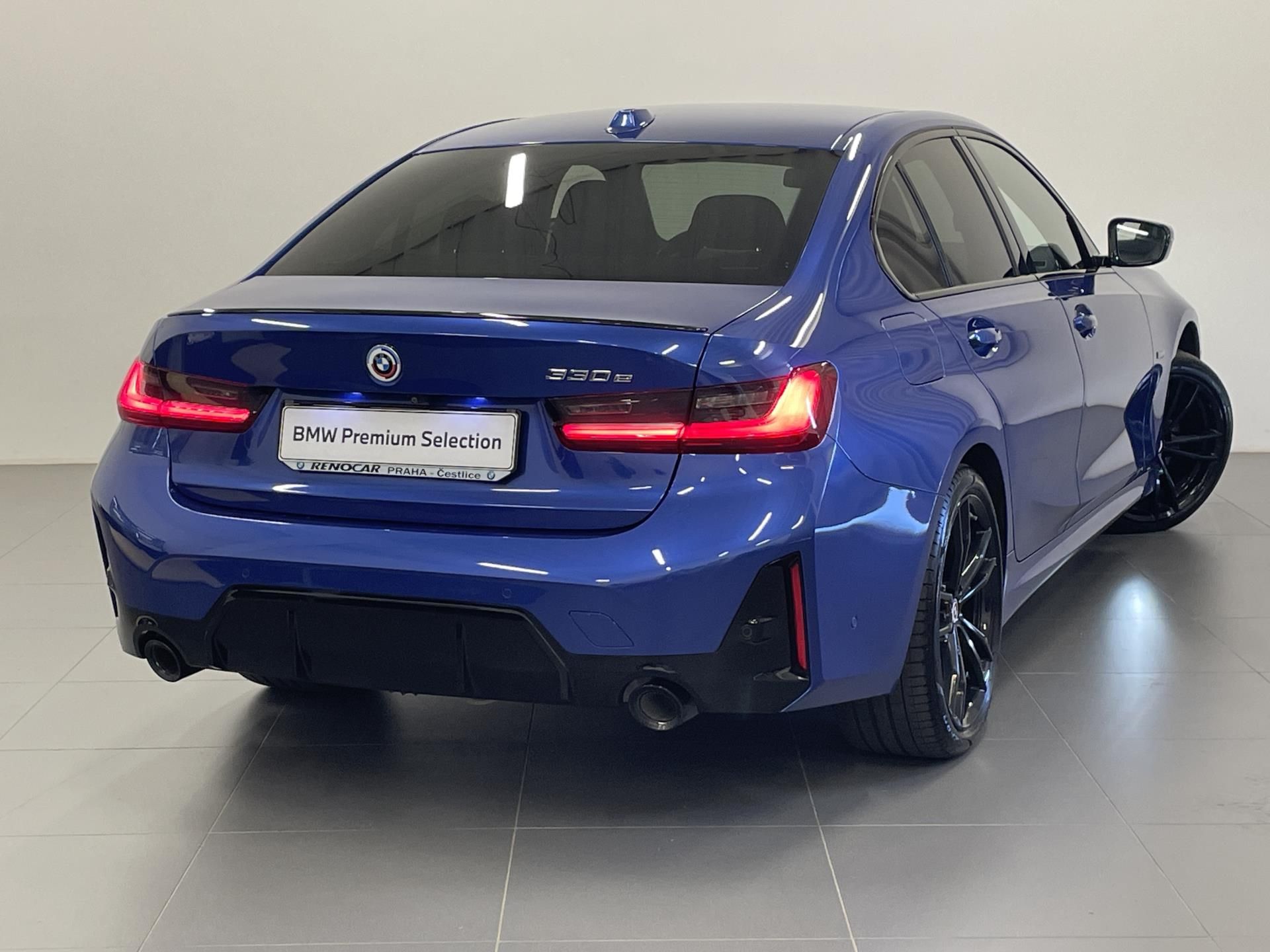 BMW Řada 3, 330e,Mpaket,Plug-in Hybrid - fotka 3