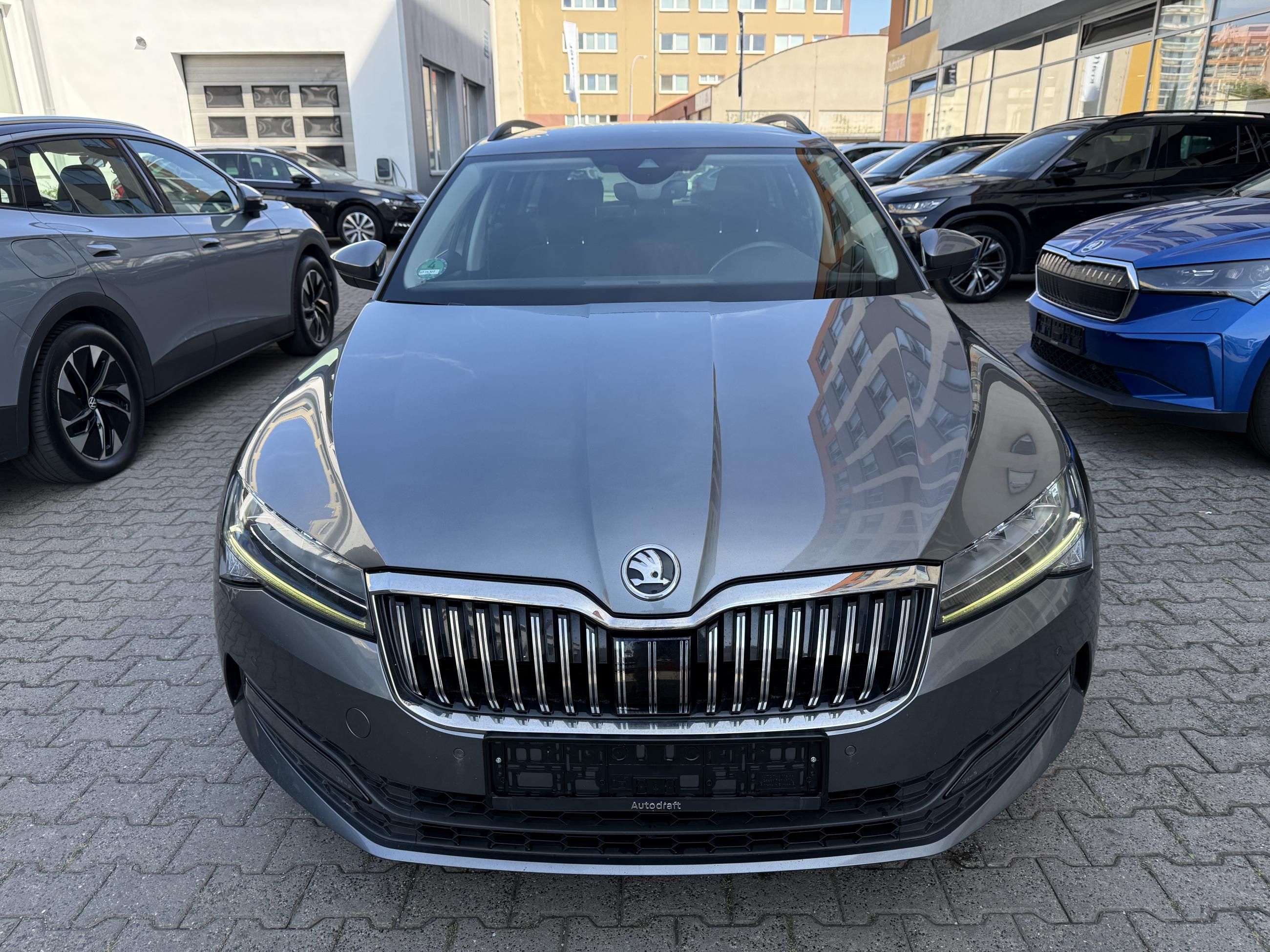 Škoda Superb, 2.0 TDI 110kW DSG / Tažné - fotka 2