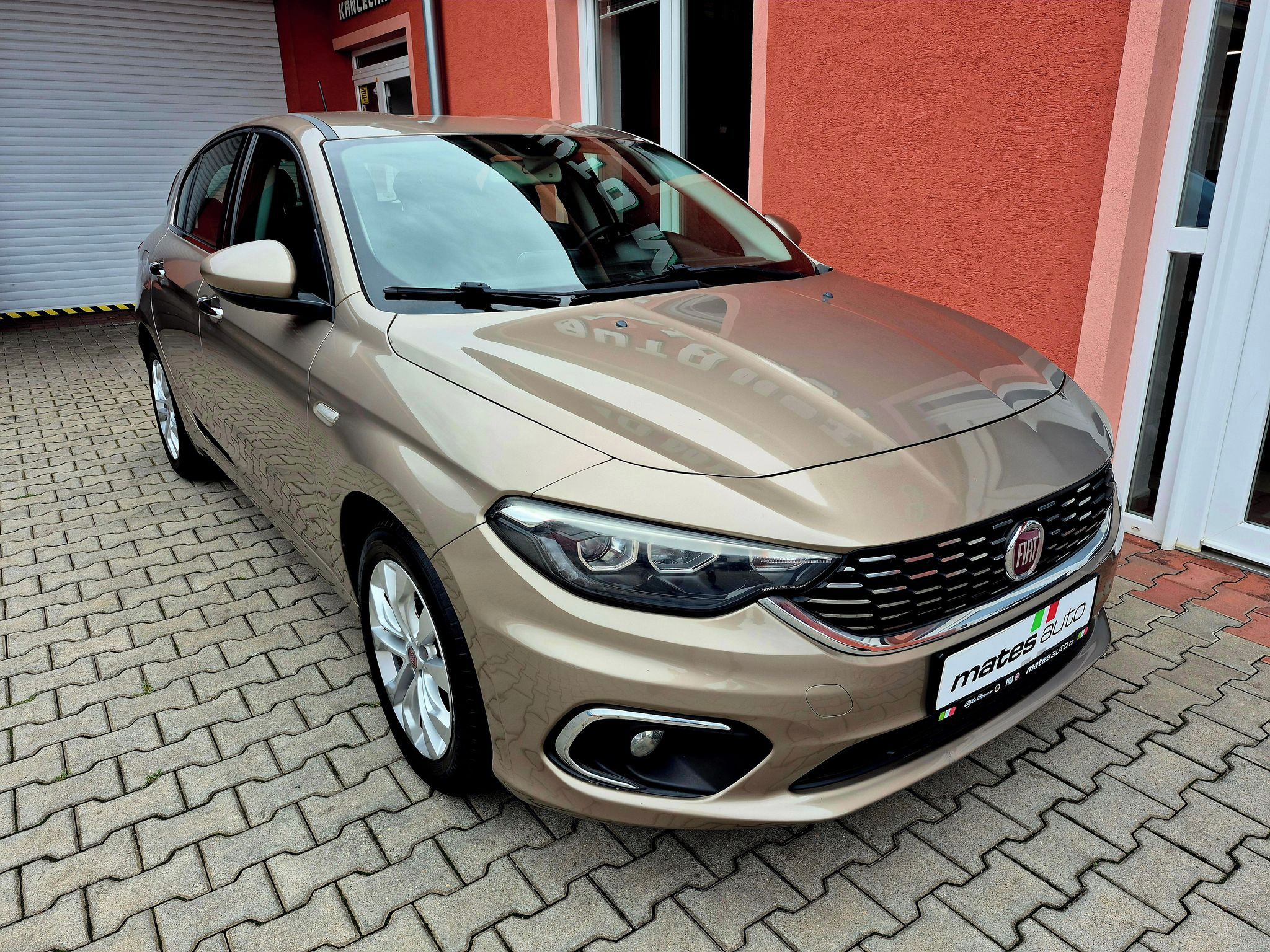 Fiat Tipo, LOUNGE 1.4 70kw - fotka 4