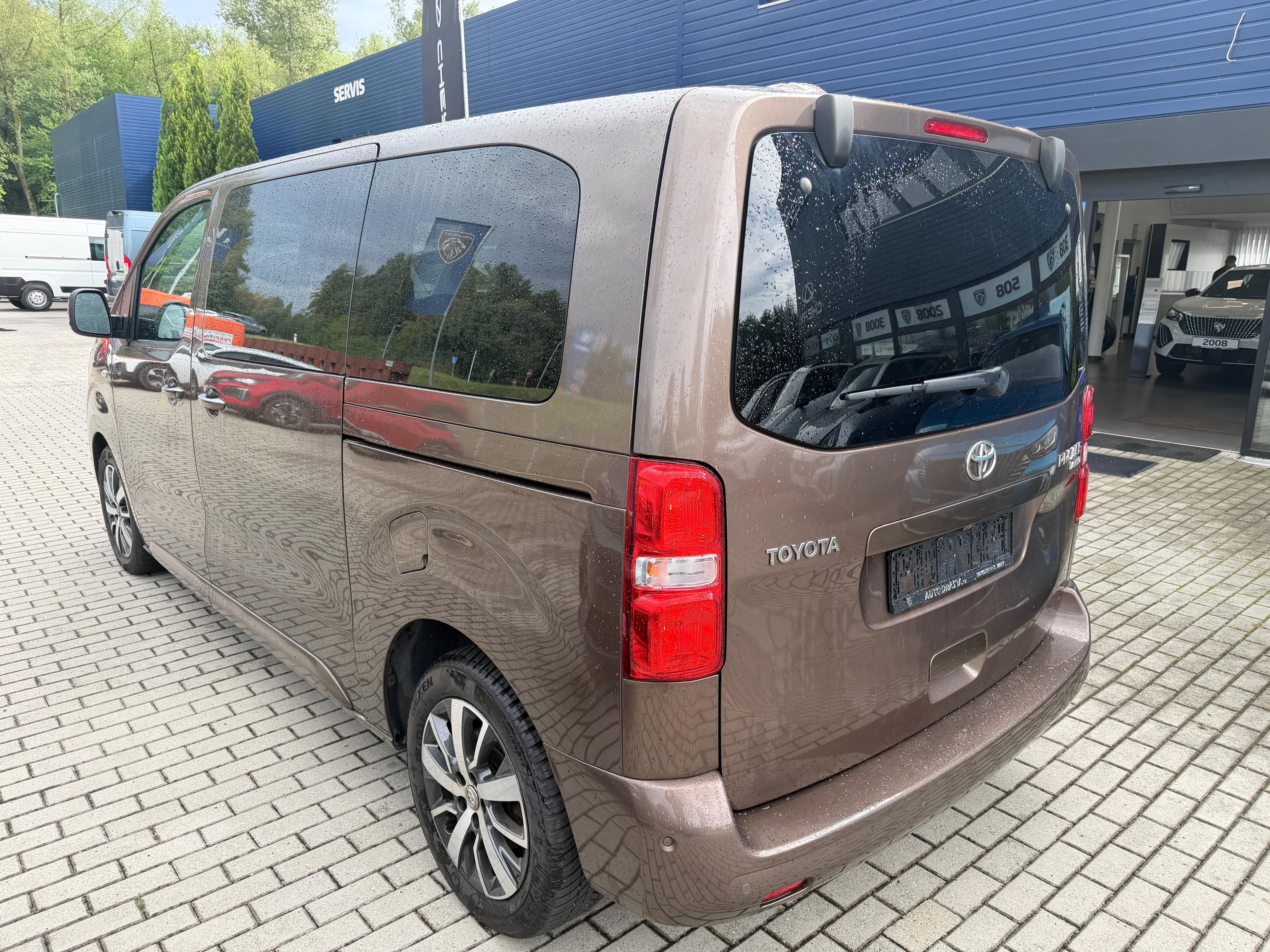 Toyota Proace Verso, L2 2.0 BHDi 110 Kw - fotka 5