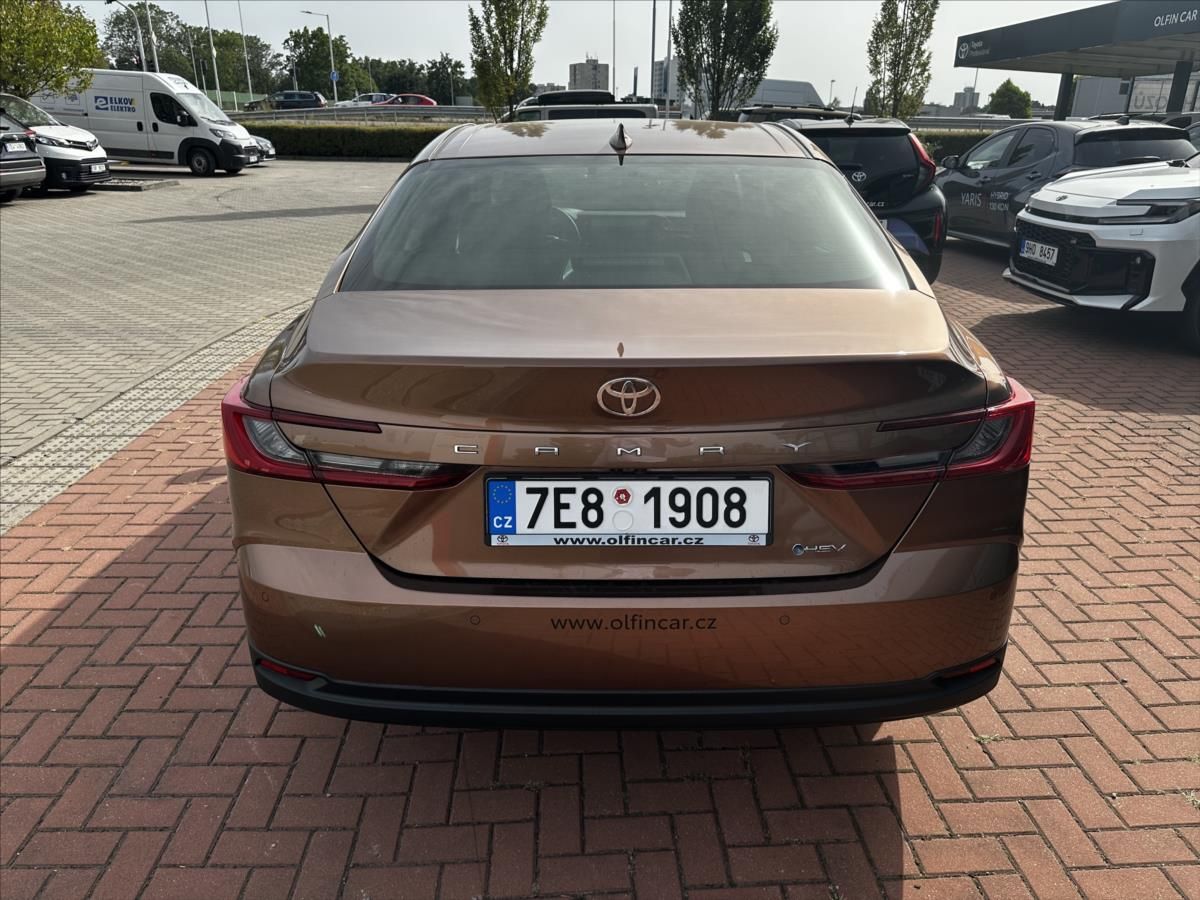 Toyota Camry, 2,5 Executive - fotka 4
