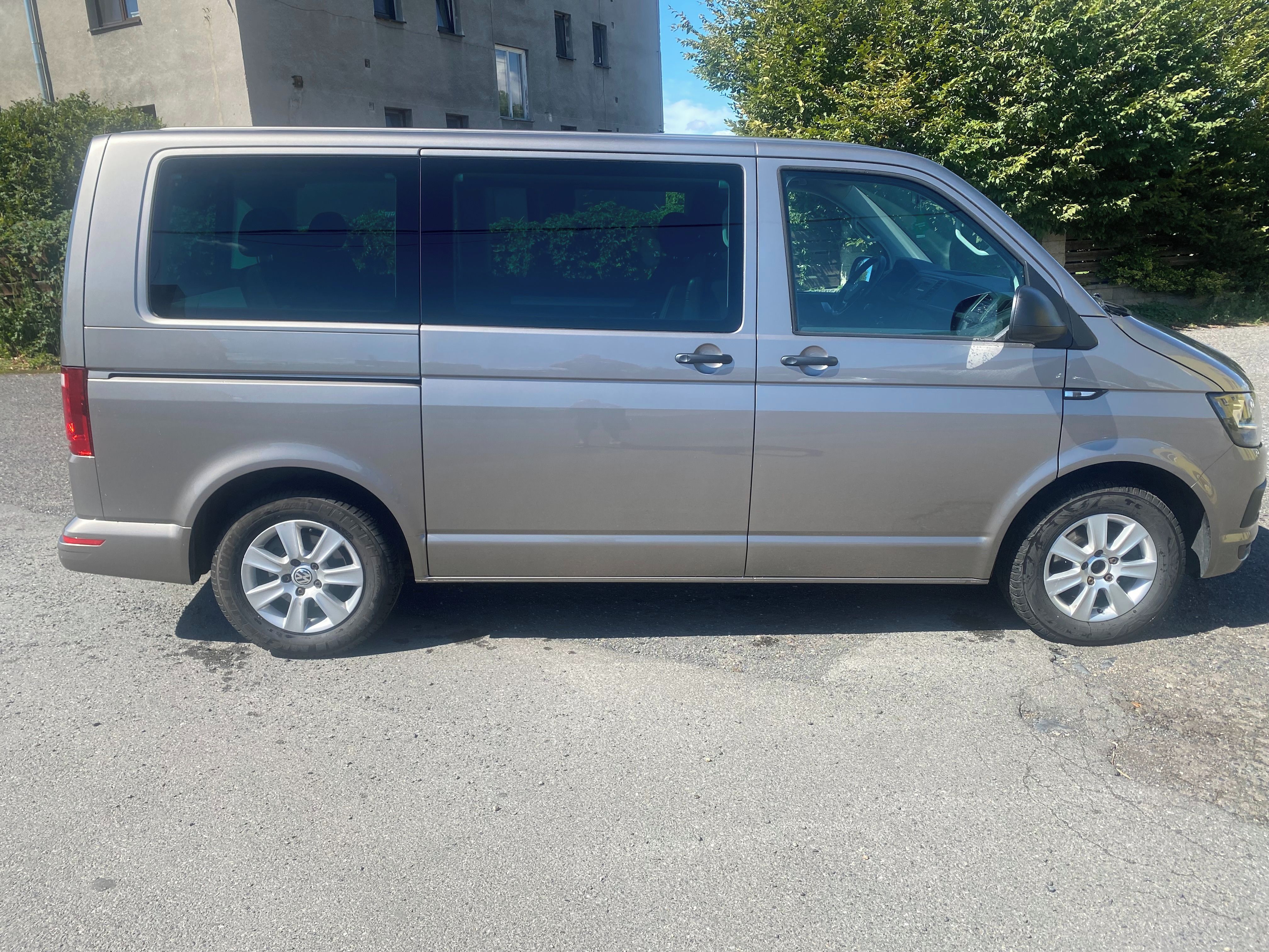 Volkswagen Multivan, 2,0TDI,110KW,NEHAVAROVÁNO - fotka 5
